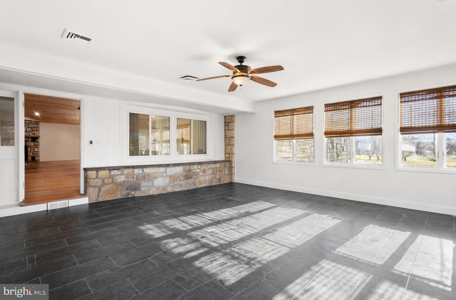 SNOWDENVILLE - Residential