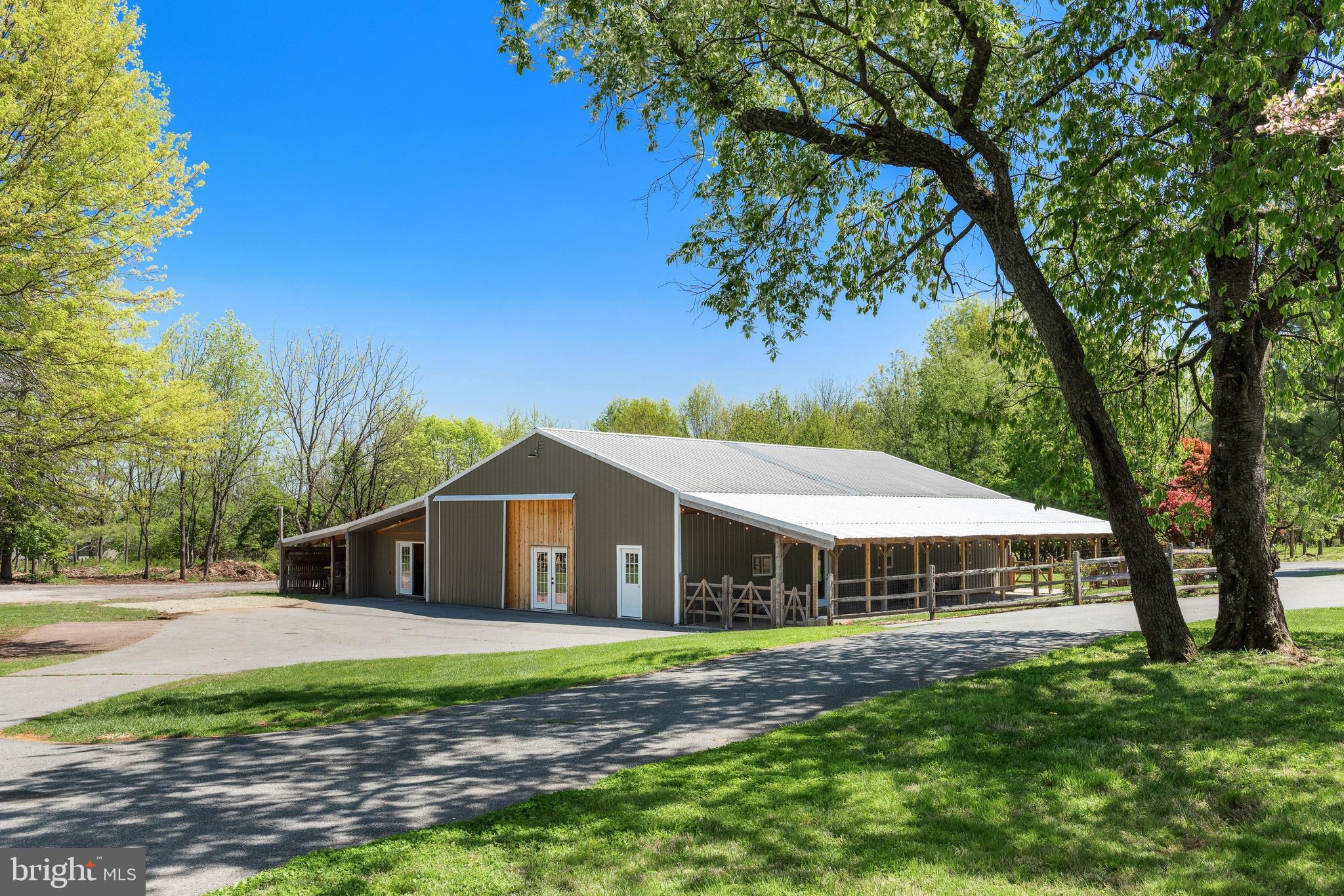 SNOWDENVILLE - Residential