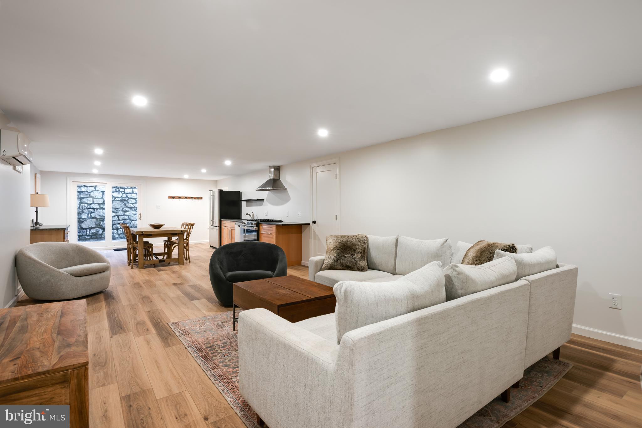 SNOWDENVILLE - Residential