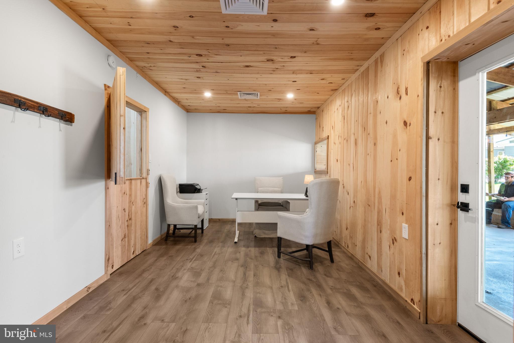 SNOWDENVILLE - Residential