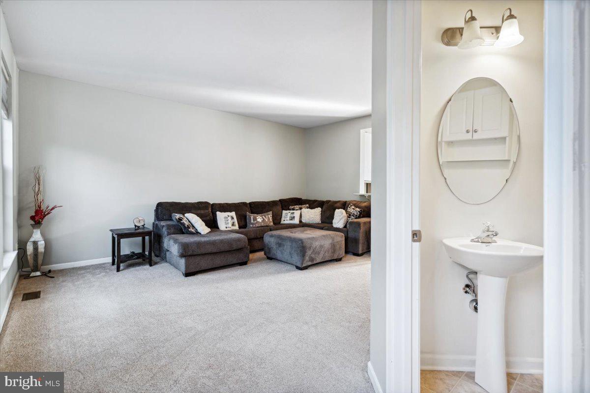 BROOKFIELD ON THE POTOMAC - Residential