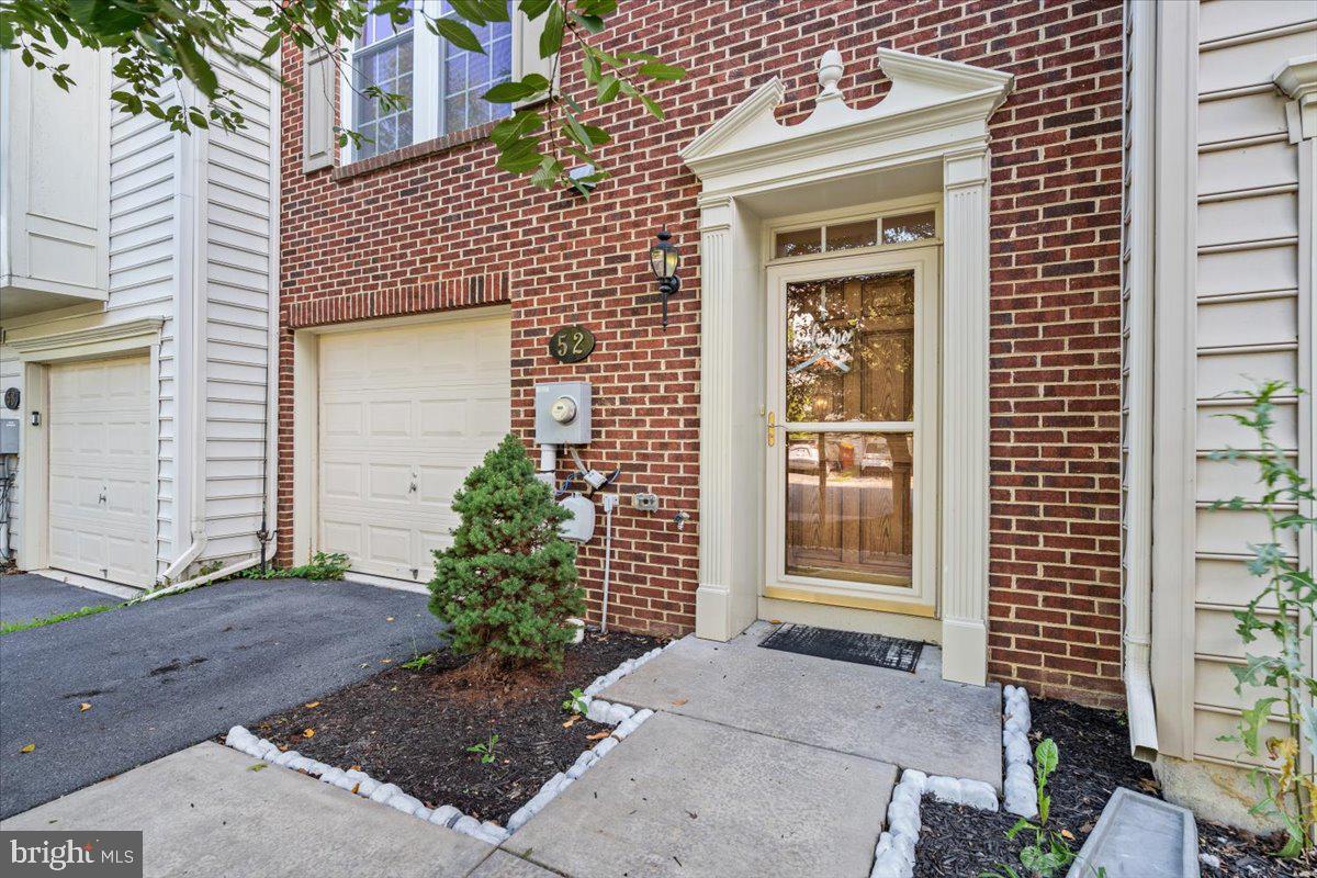 BROOKFIELD ON THE POTOMAC - Residential