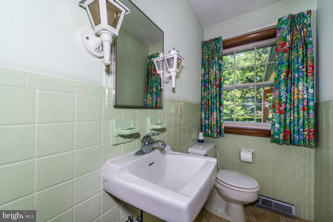 MEADOW VIEW - Residential