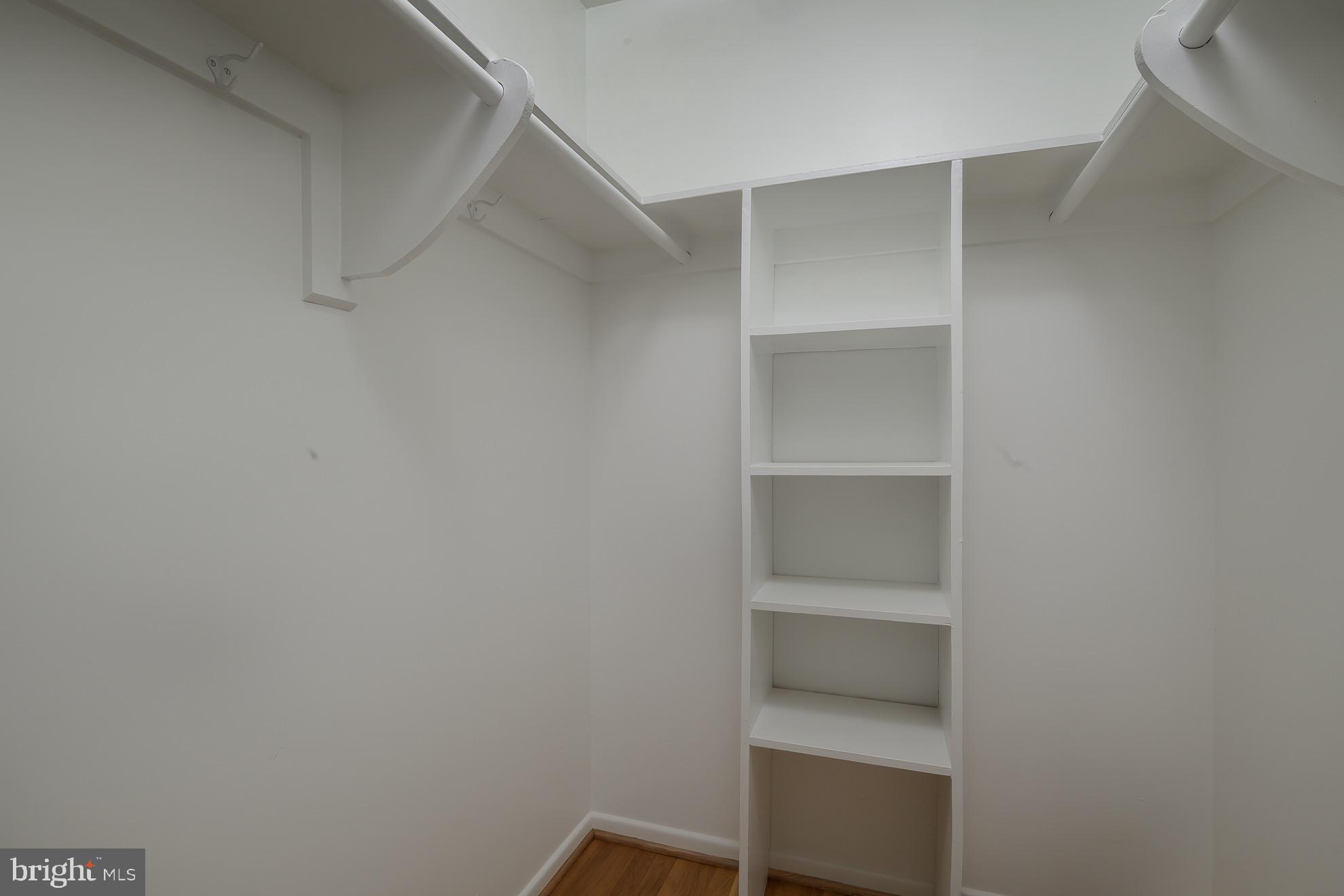 RIVERSIDE ESTATES - Residential