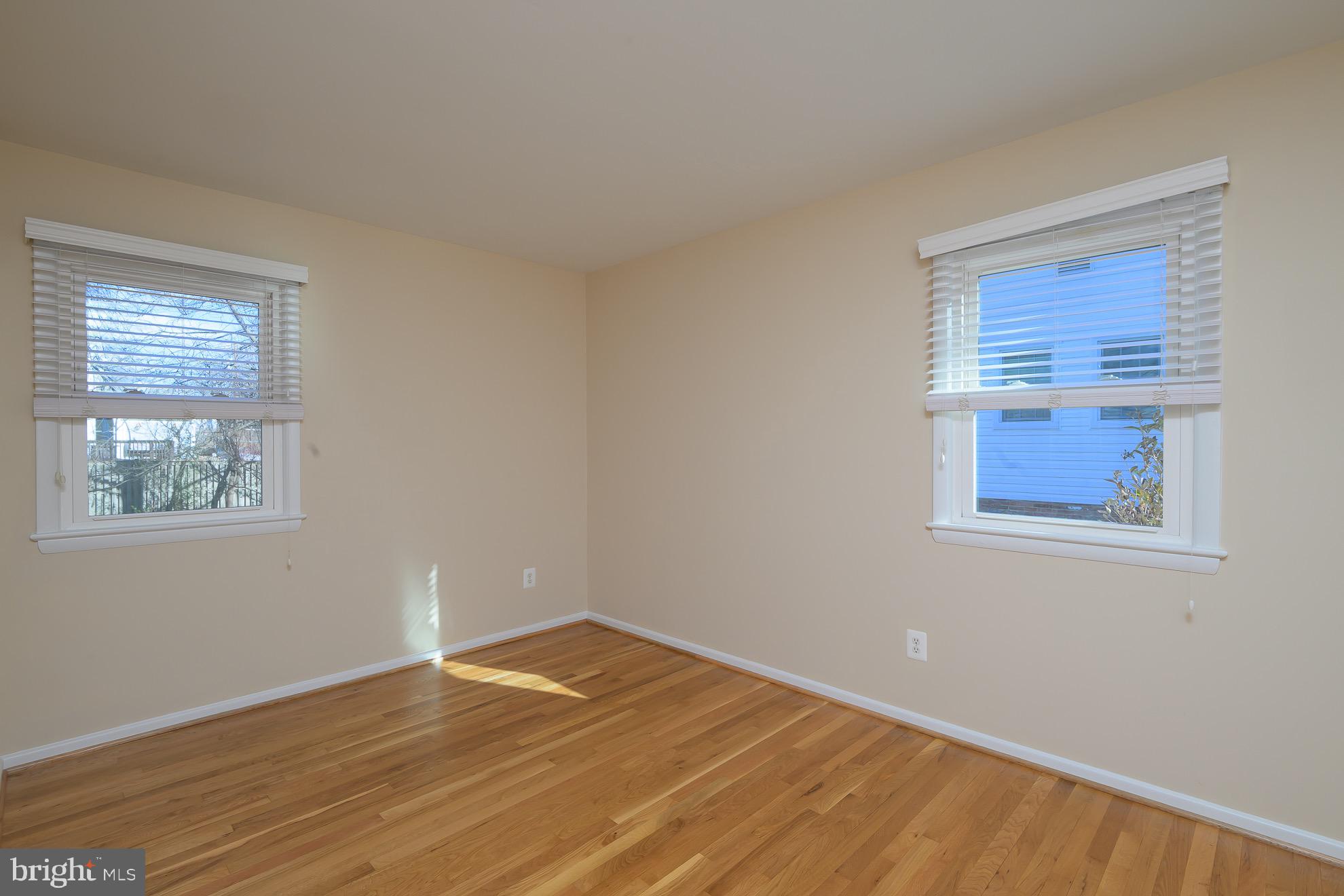 RIVERSIDE ESTATES - Residential