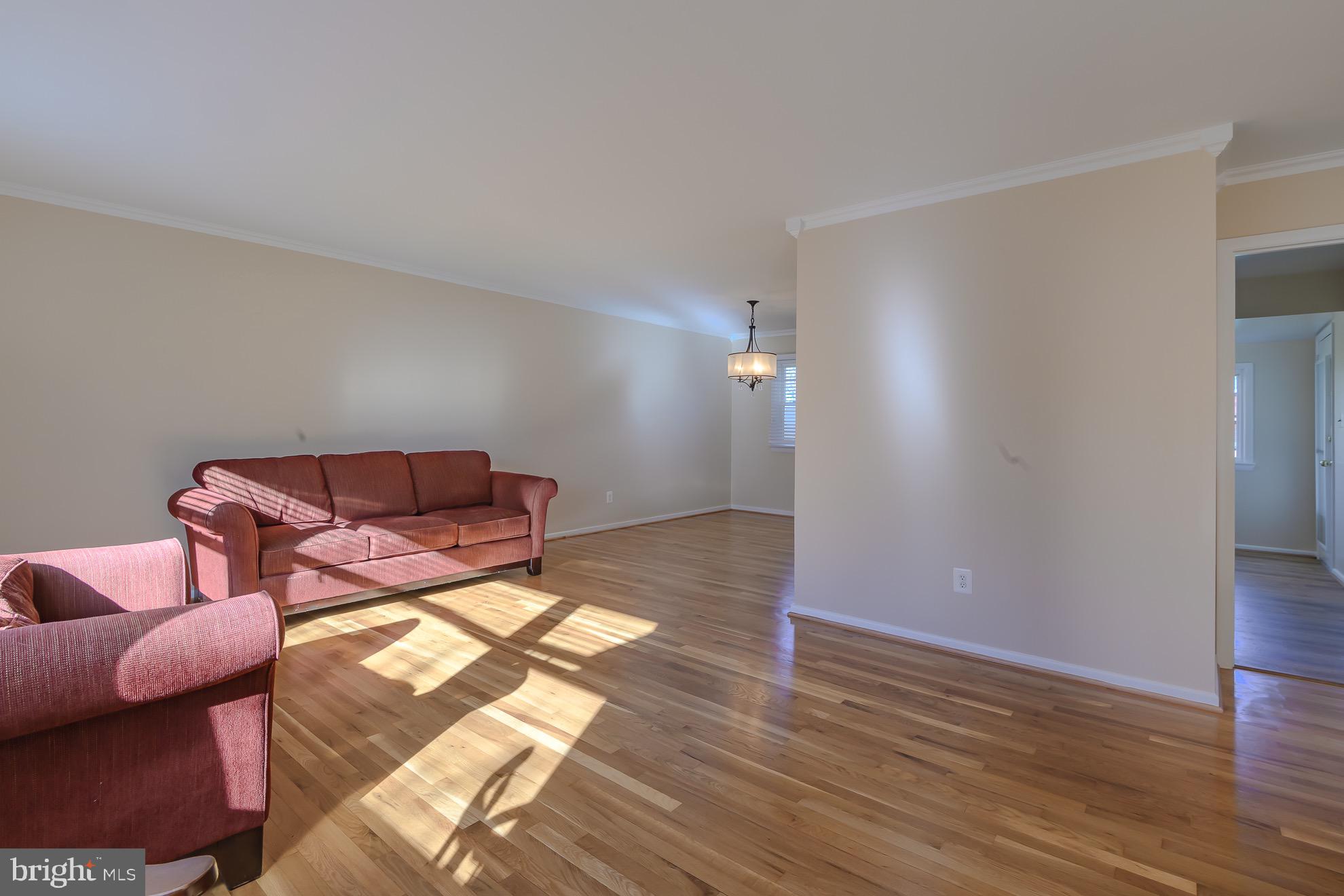 RIVERSIDE ESTATES - Residential