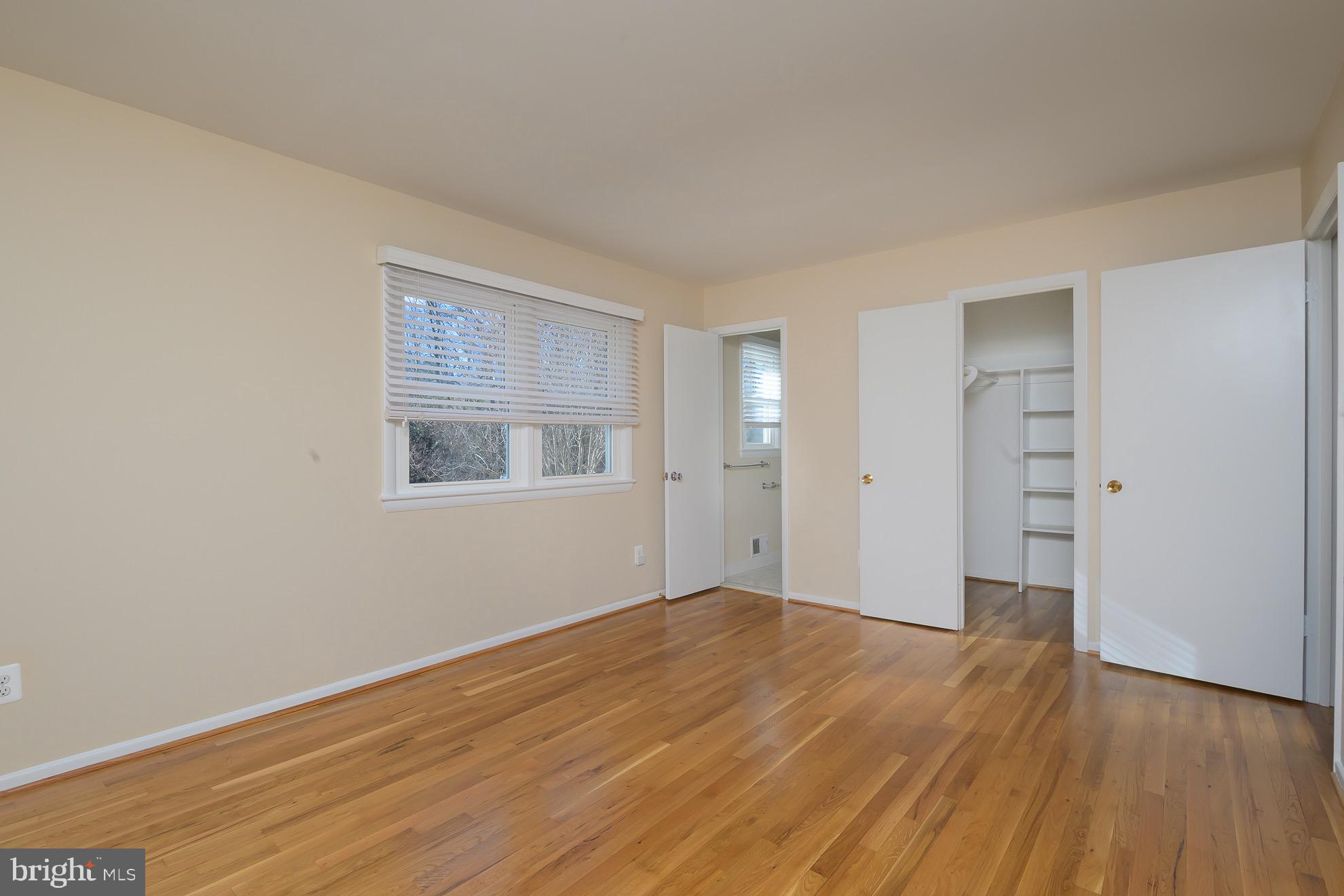 RIVERSIDE ESTATES - Residential