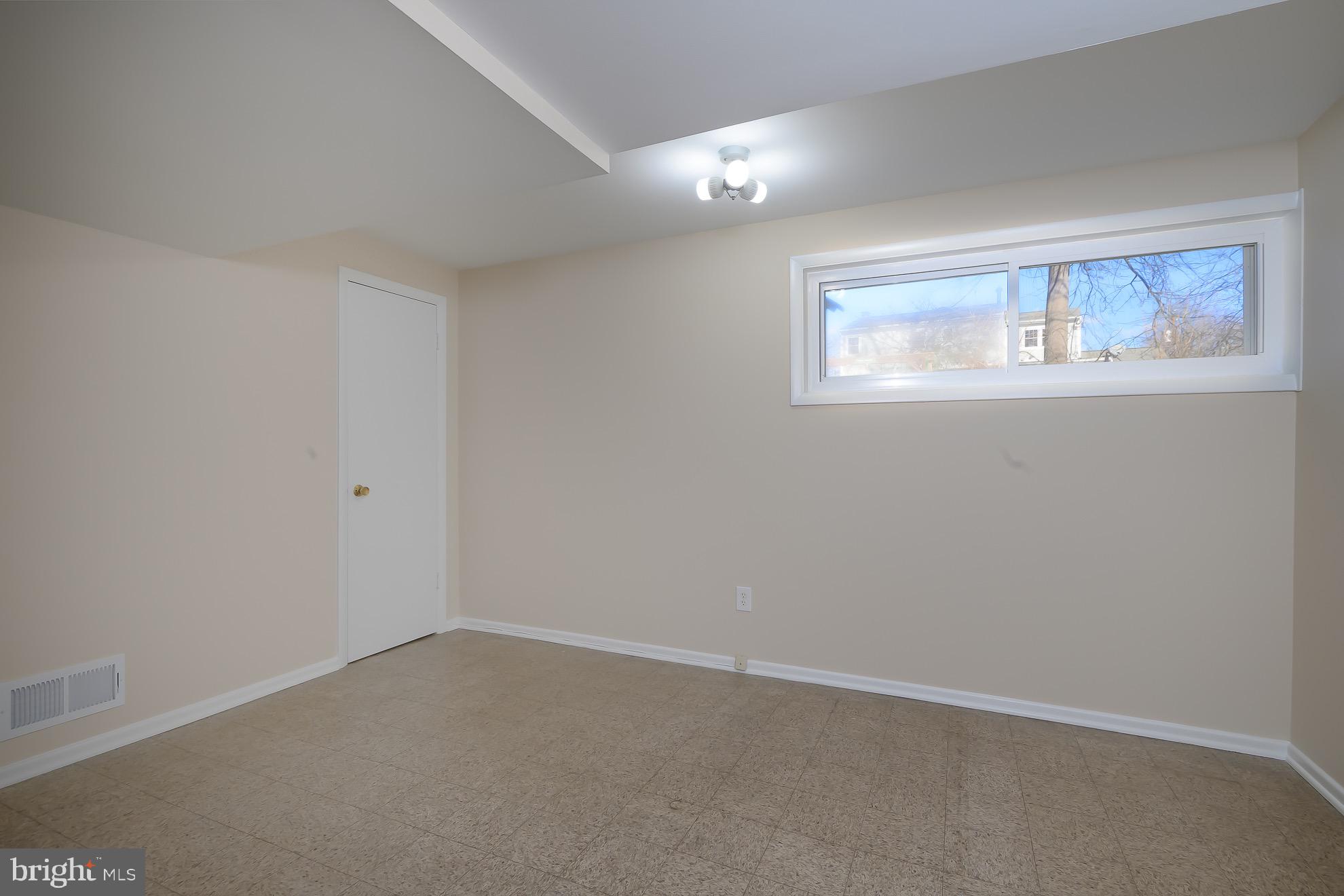 RIVERSIDE ESTATES - Residential