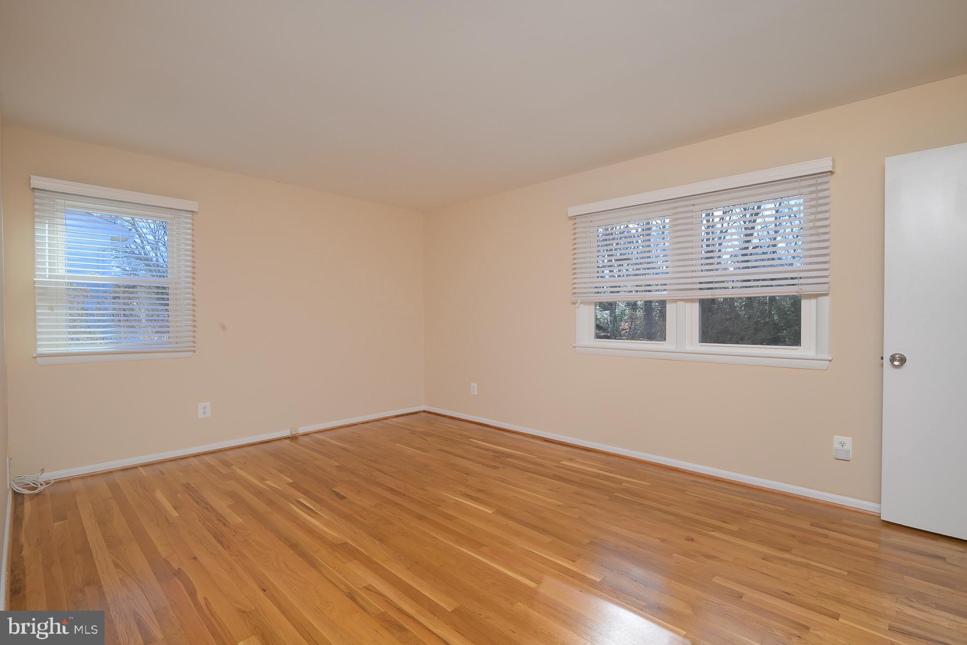 RIVERSIDE ESTATES - Residential