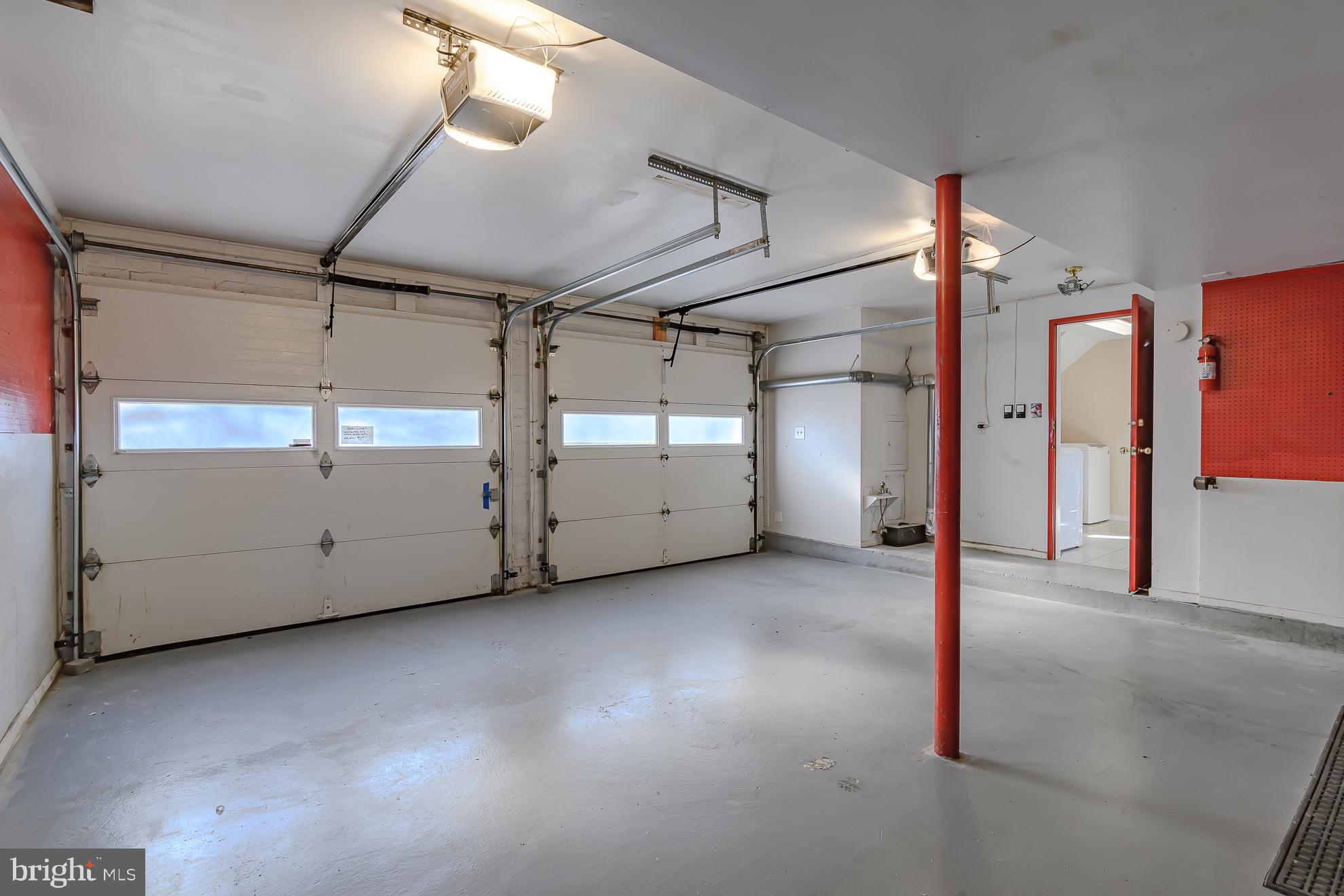 RIVERSIDE ESTATES - Residential