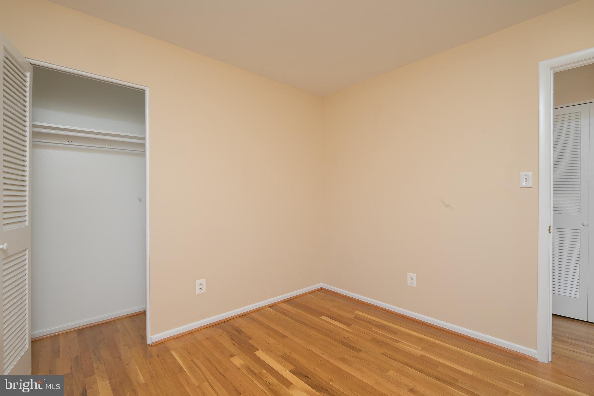 RIVERSIDE ESTATES - Residential