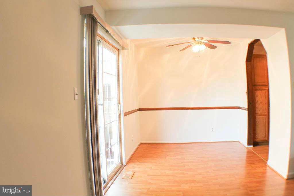 WHISKEY BOTTOM - Residential