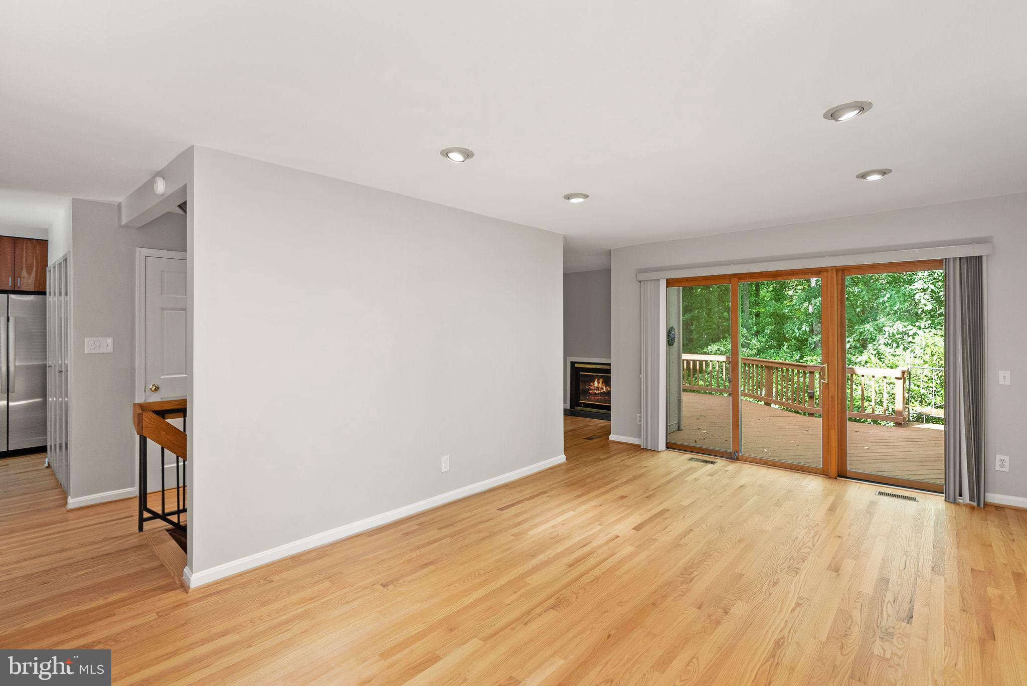 RESTON - Residential