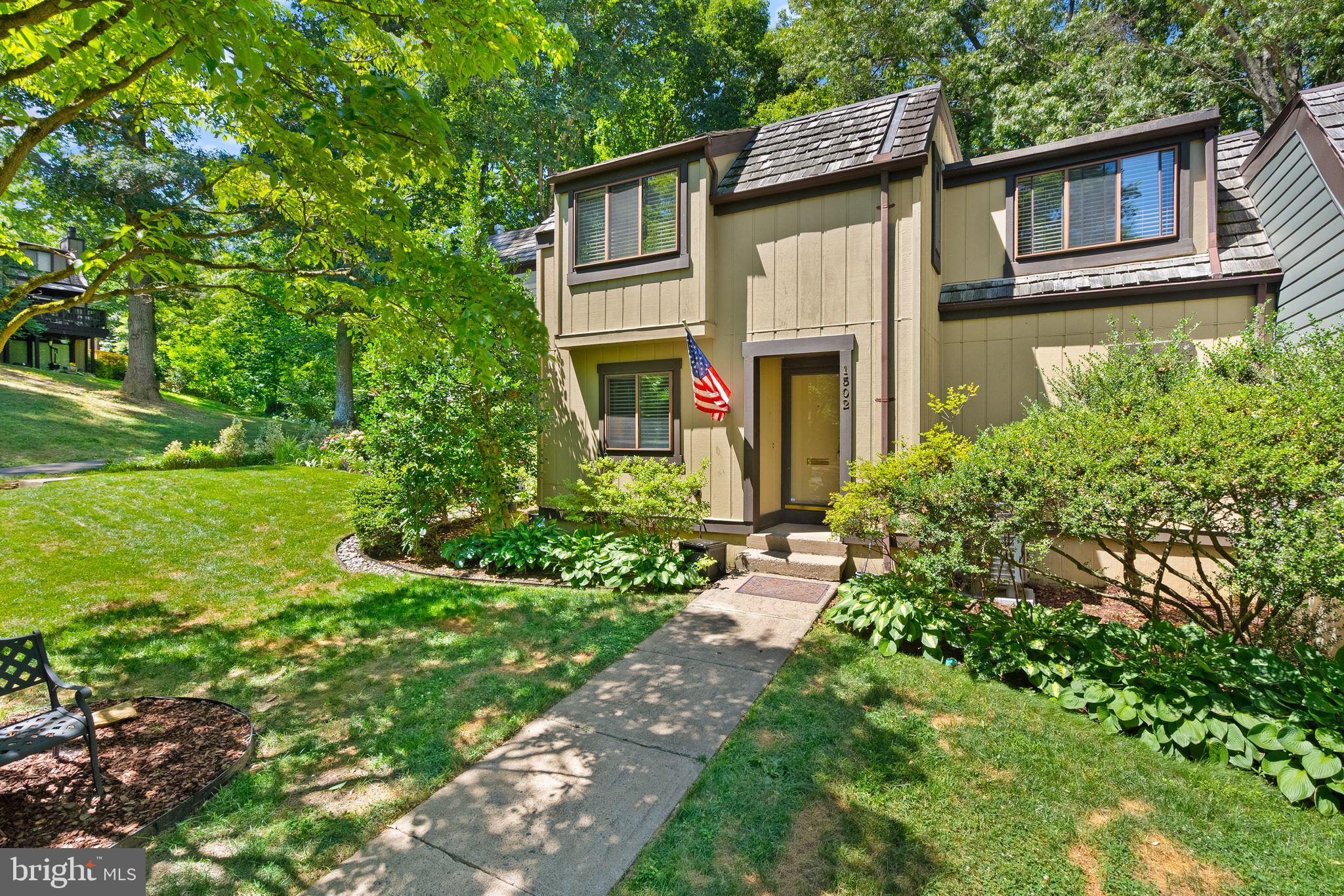 RESTON - Residential