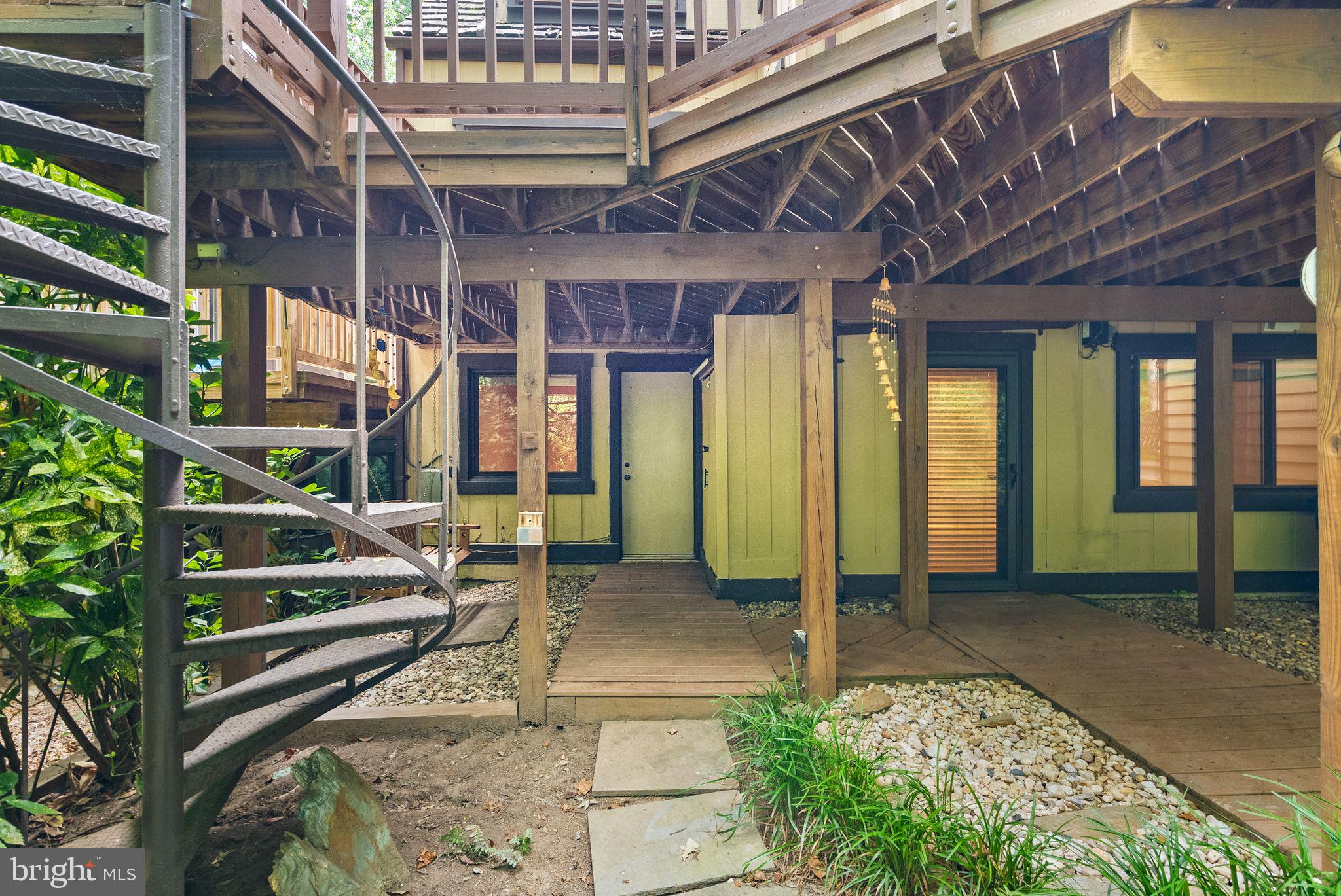 RESTON - Residential