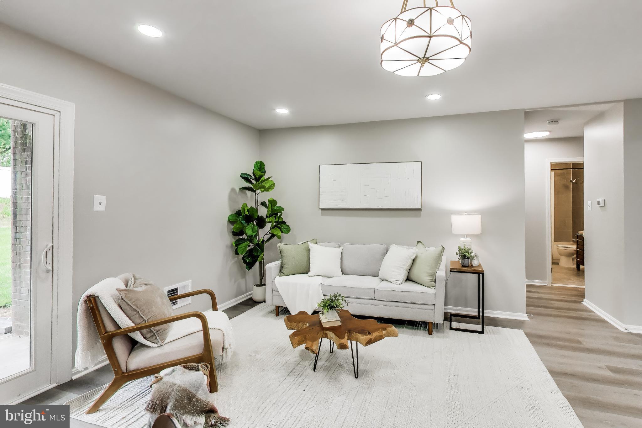 THE MEADOWS - Residential