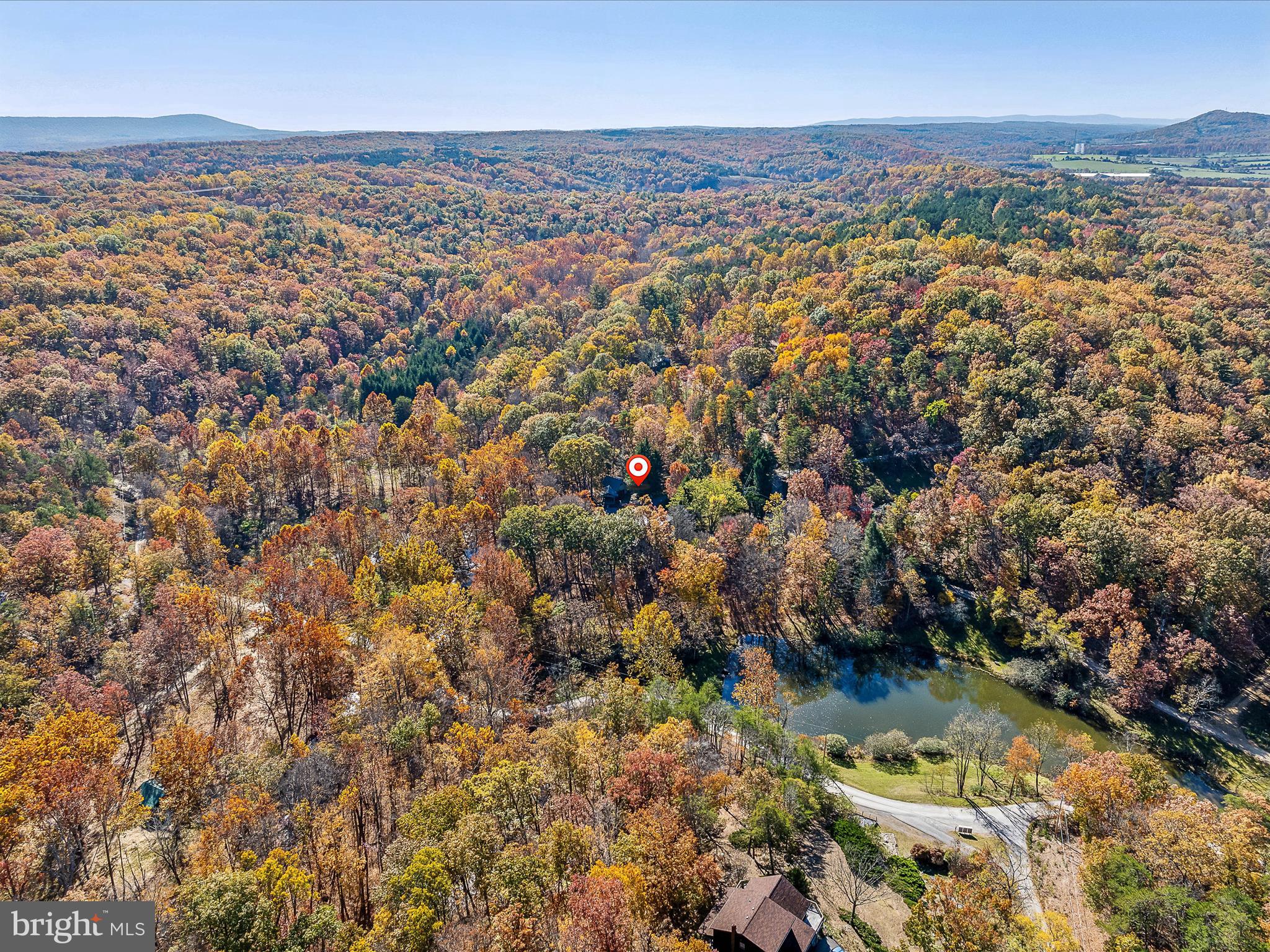 COLONIAL VILLAGE - Residential
