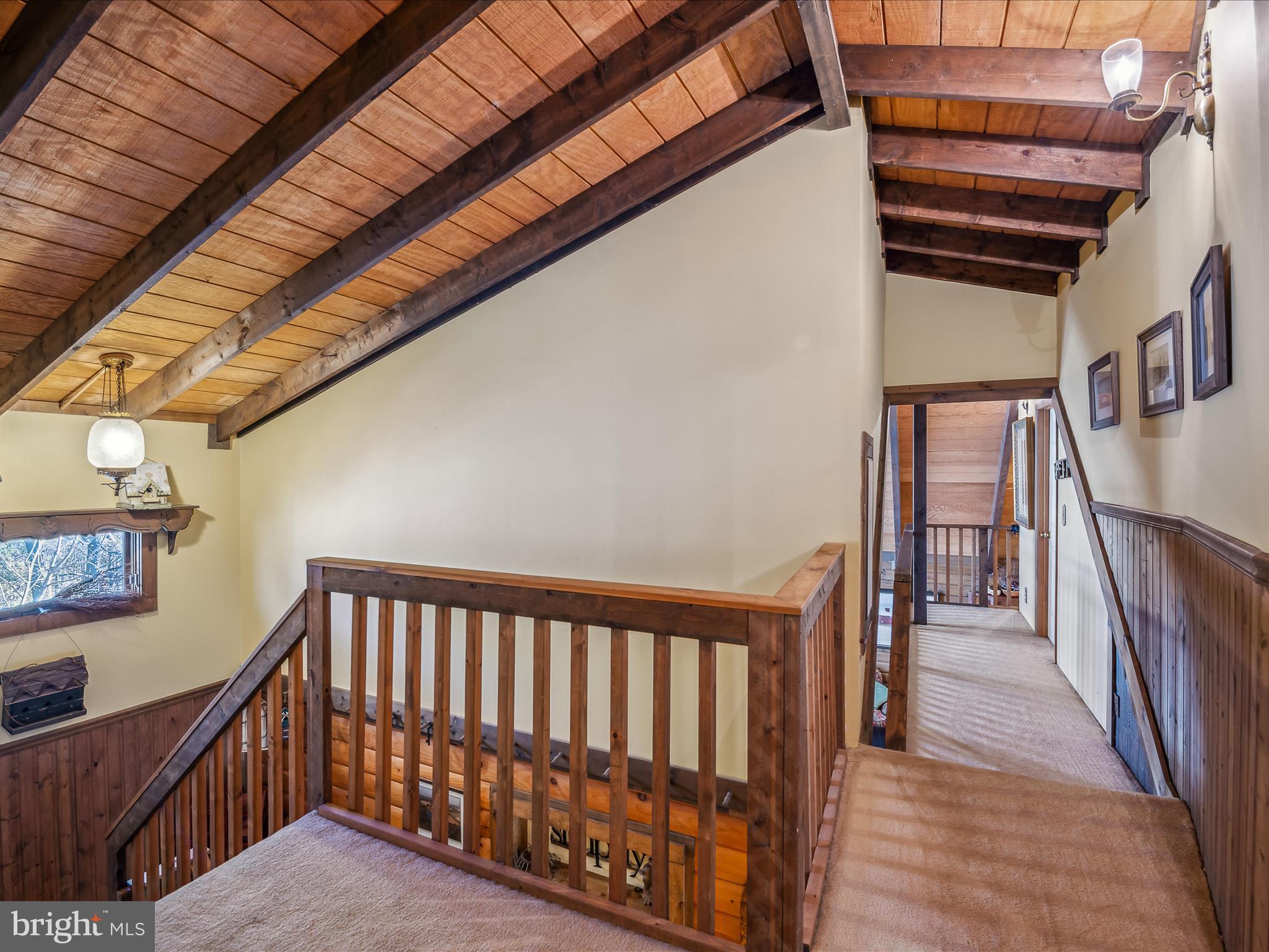 COLONIAL VILLAGE - Residential