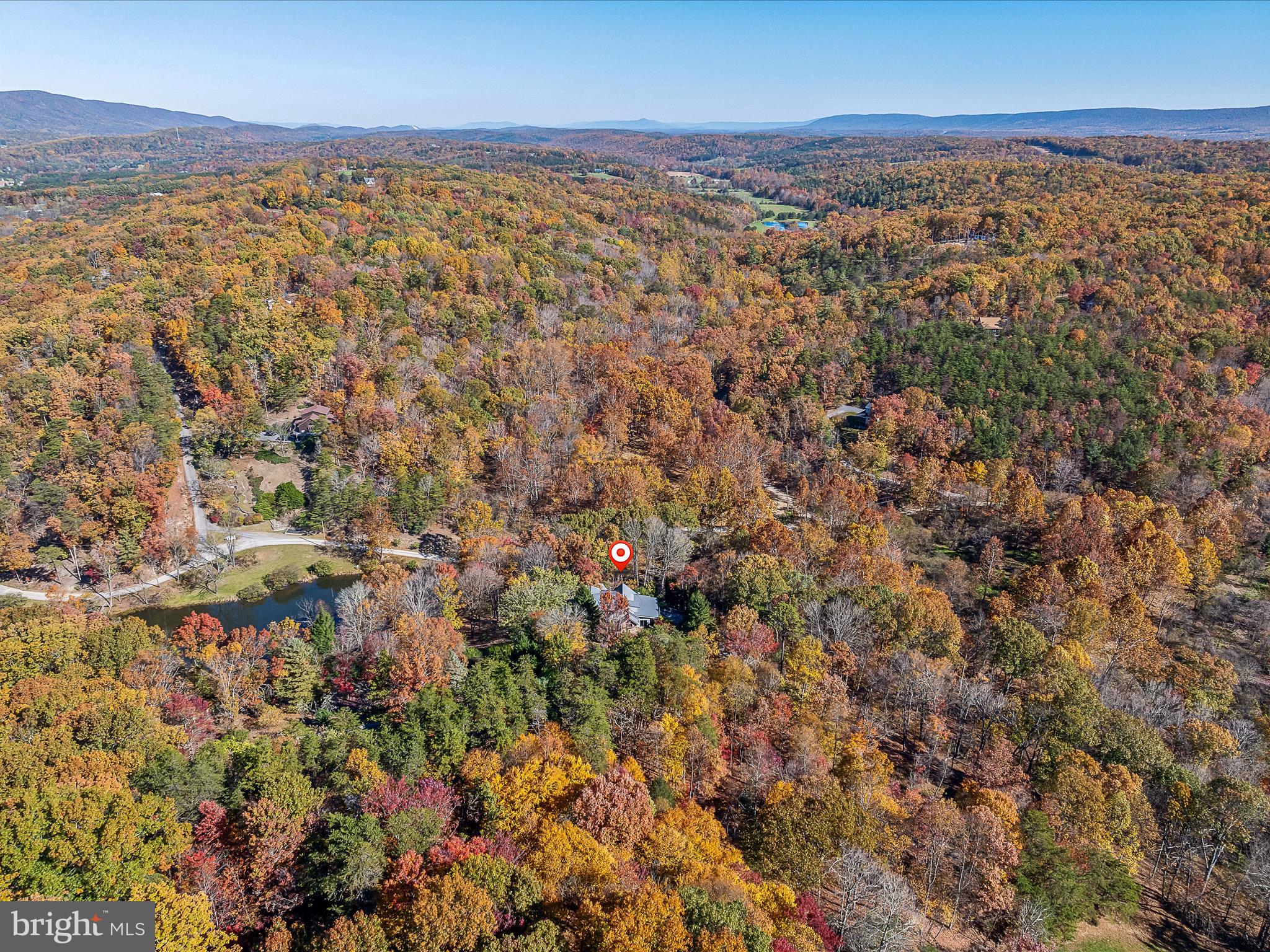 COLONIAL VILLAGE - Residential