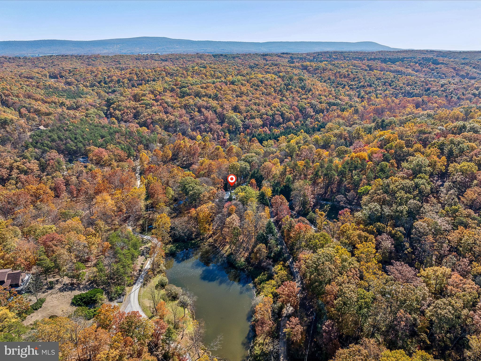 COLONIAL VILLAGE - Residential