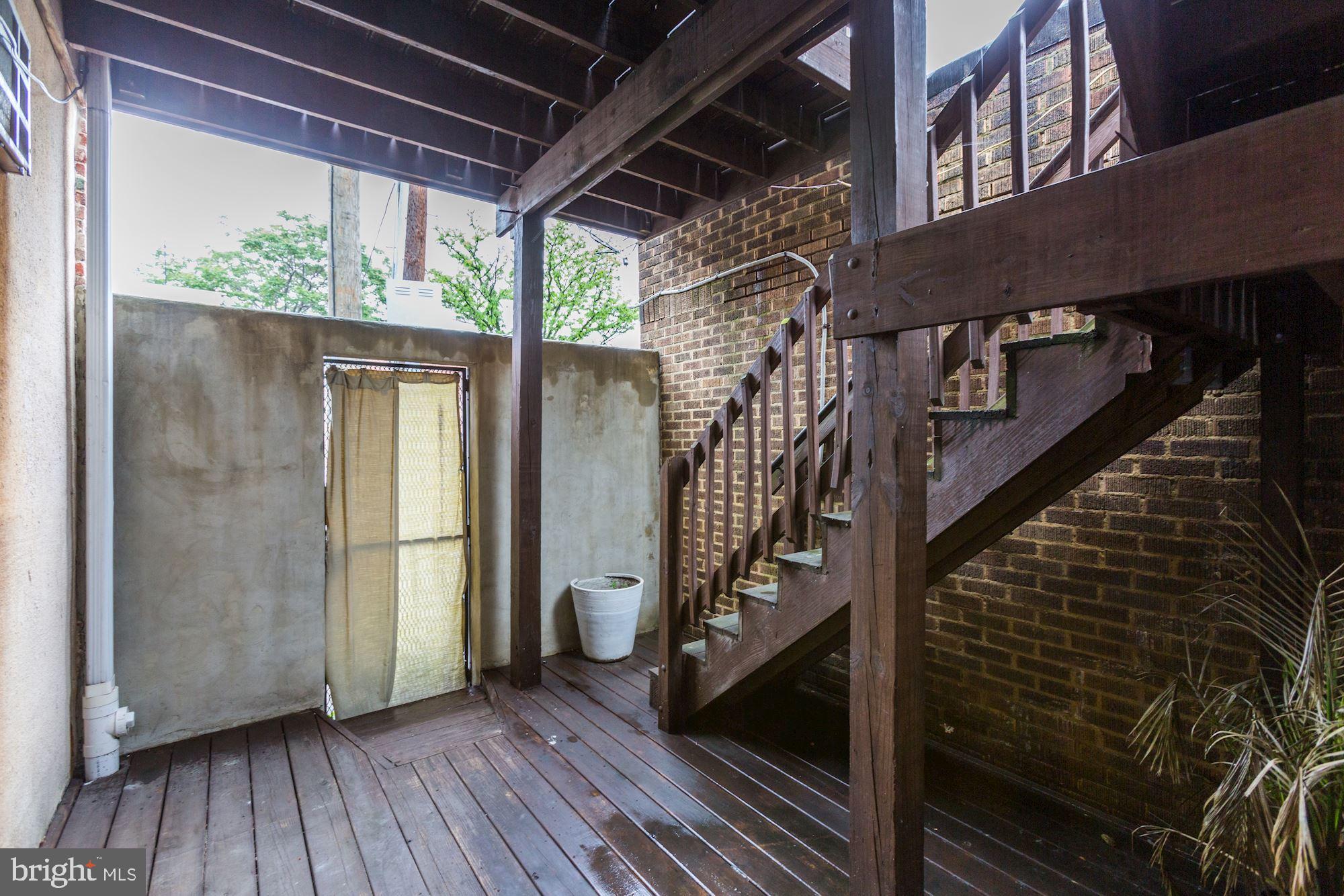 PIGTOWN - Residential Lease