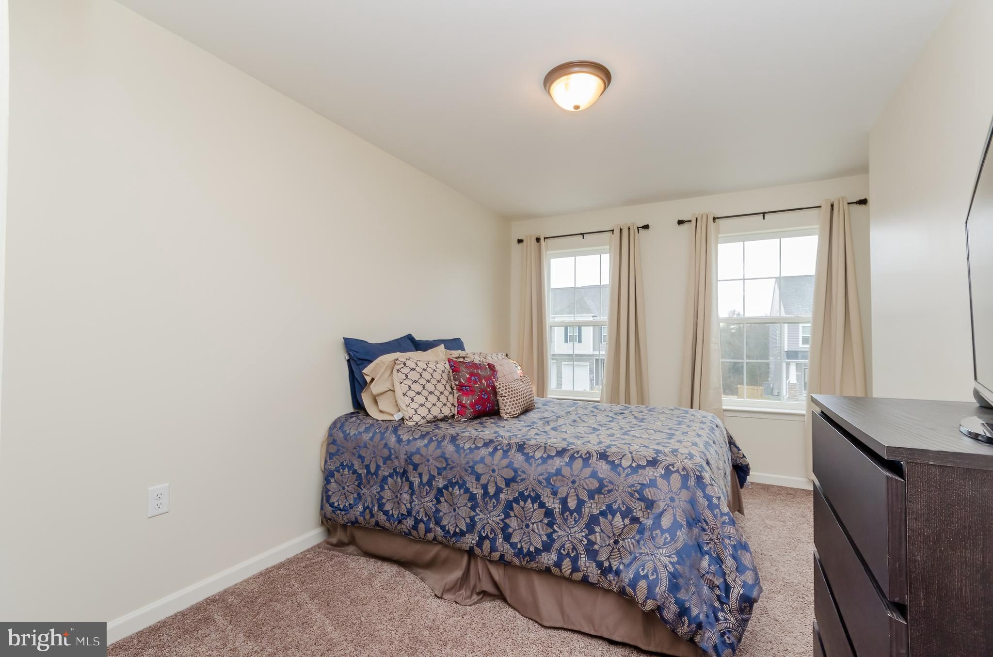 MCCAULEY CROSSING - Residential