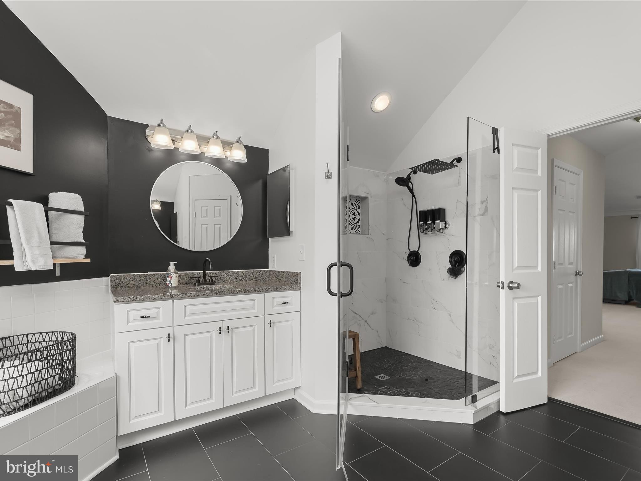 CAMERON CHASE - Residential Lease