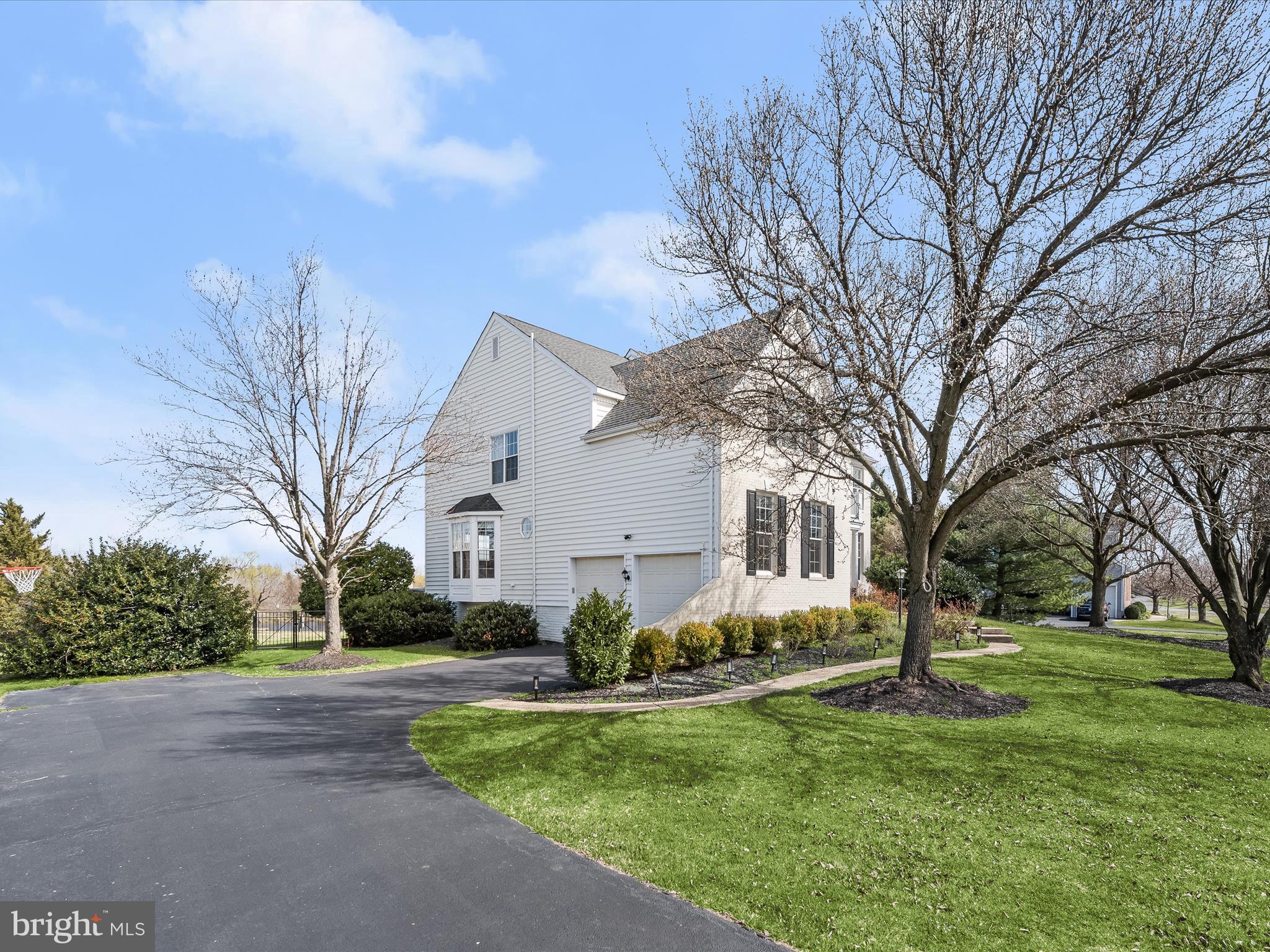 CAMERON CHASE - Residential Lease