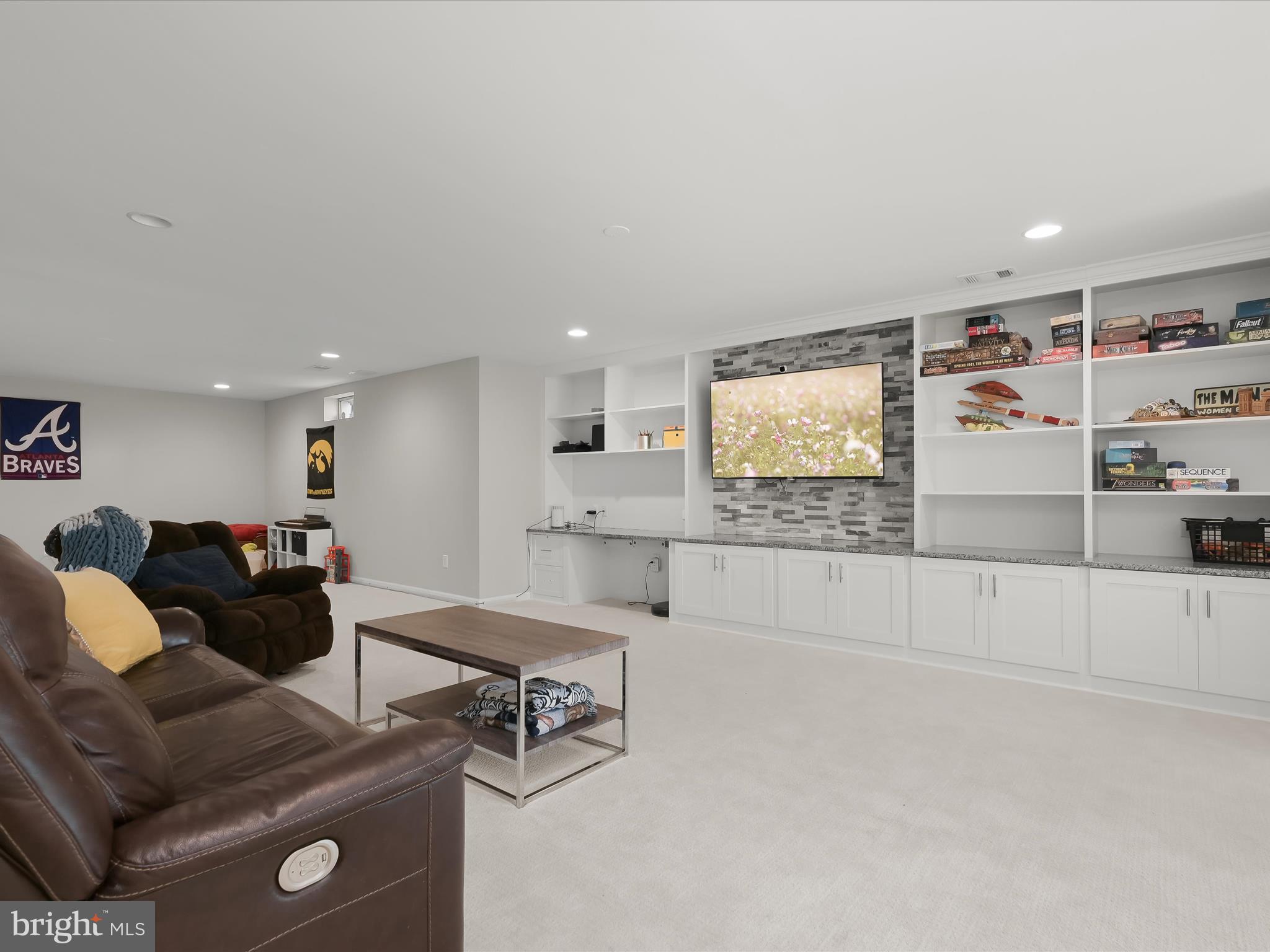 CAMERON CHASE - Residential Lease