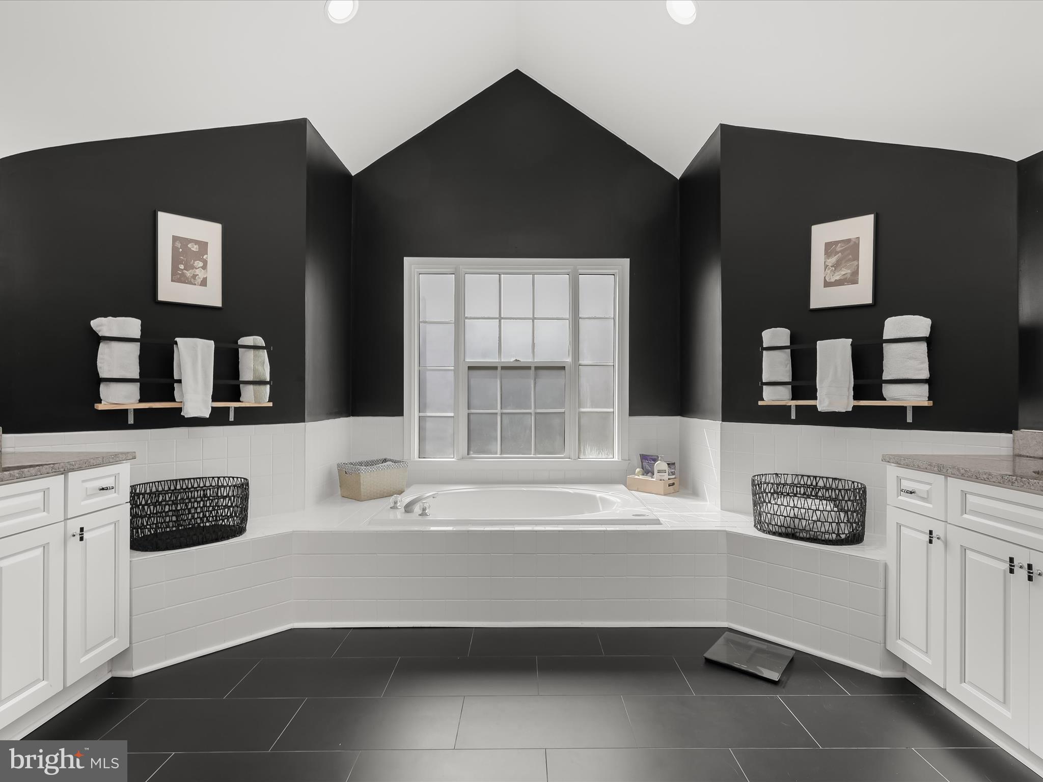 CAMERON CHASE - Residential Lease