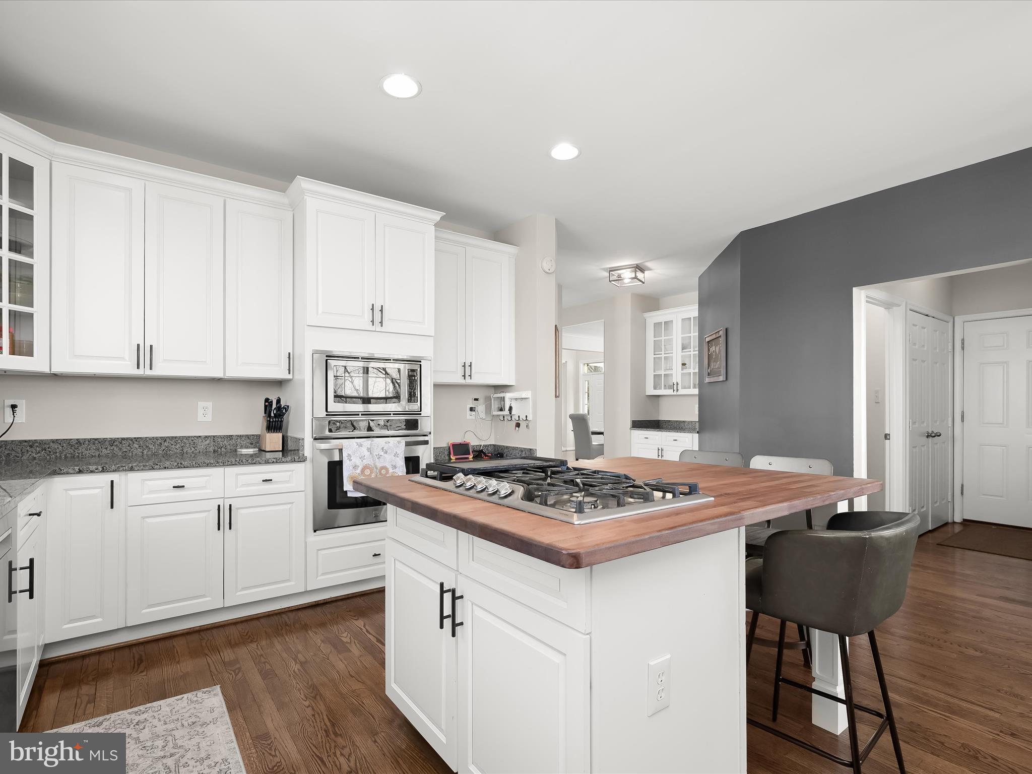 CAMERON CHASE - Residential Lease