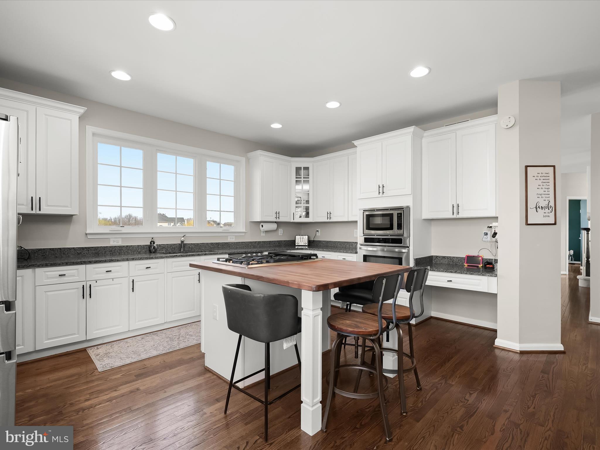 CAMERON CHASE - Residential Lease