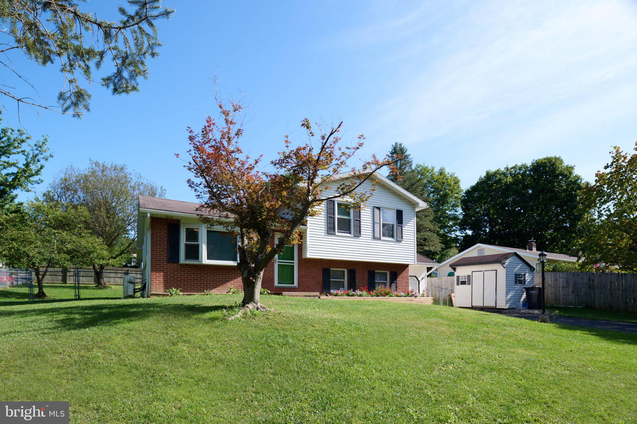 136 CREEKSIDE DRIVE