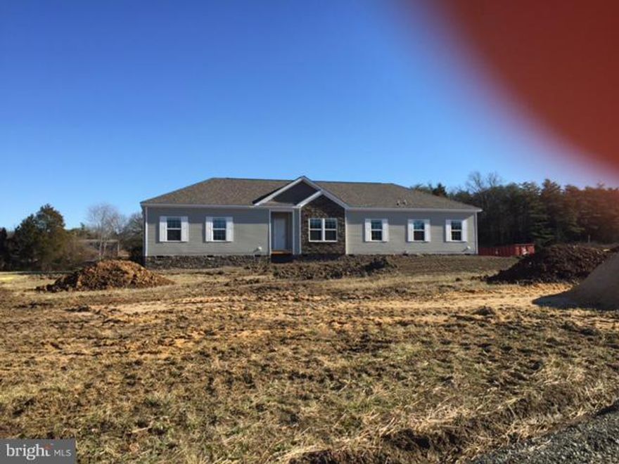 NEW CONSTRUCTION. 3 BEDROOM 2 BATH HOME ON OVER 5 ACRES WITH A BARN. THIS IS A MUST SEE.