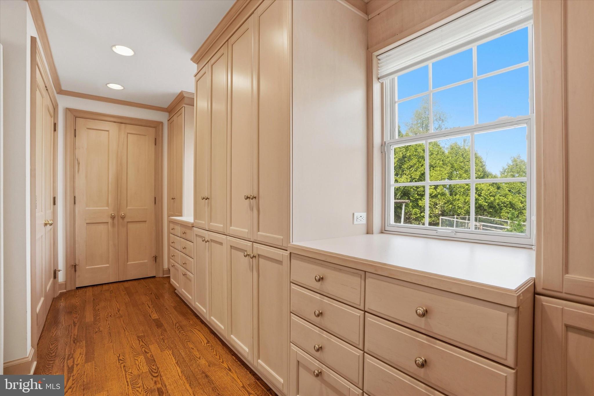 MOUNT EYRE MANOR - Residential