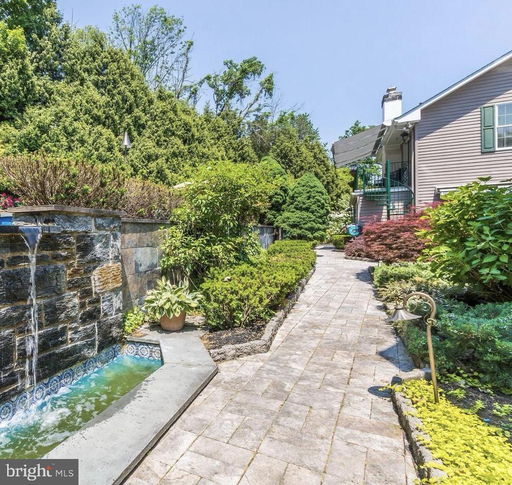 MOUNT EYRE MANOR - Residential