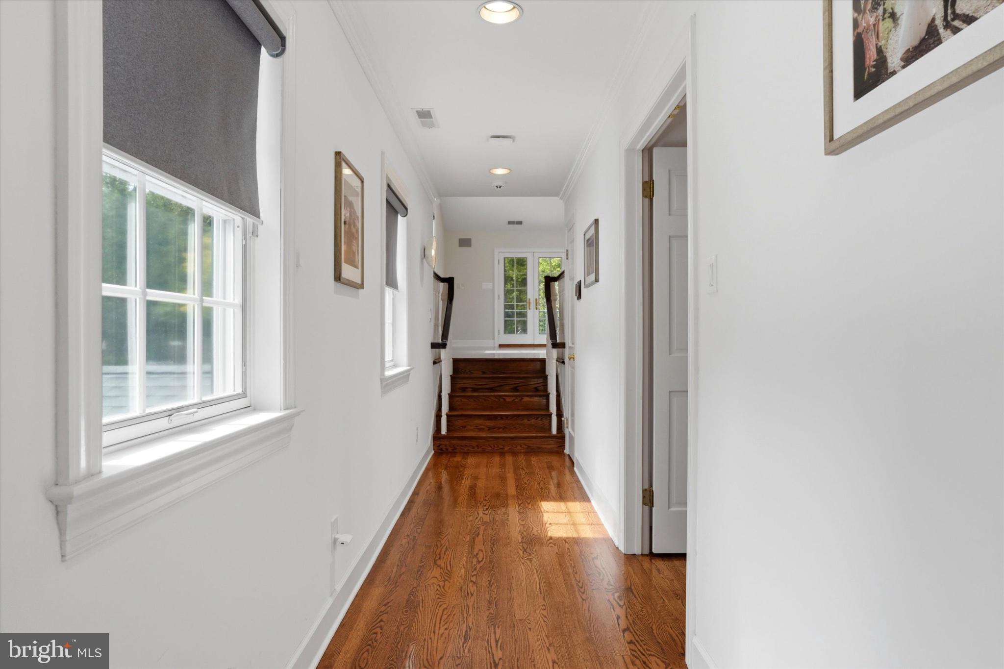 MOUNT EYRE MANOR - Residential