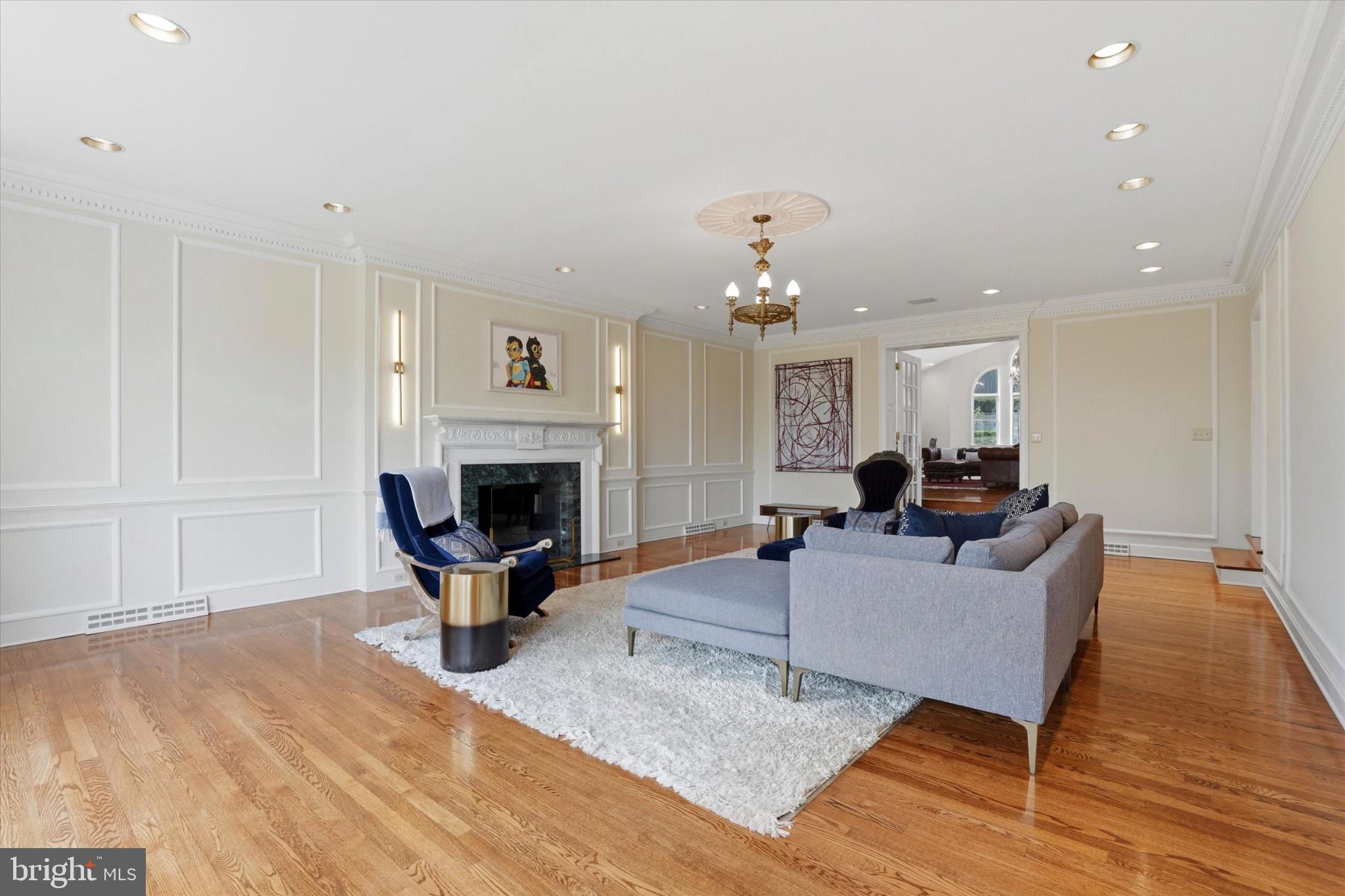 MOUNT EYRE MANOR - Residential