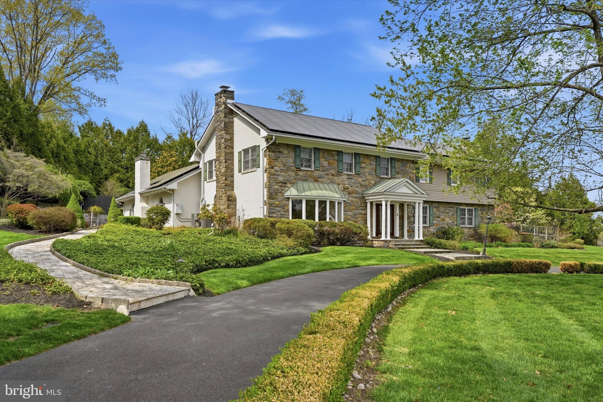 MOUNT EYRE MANOR - Residential