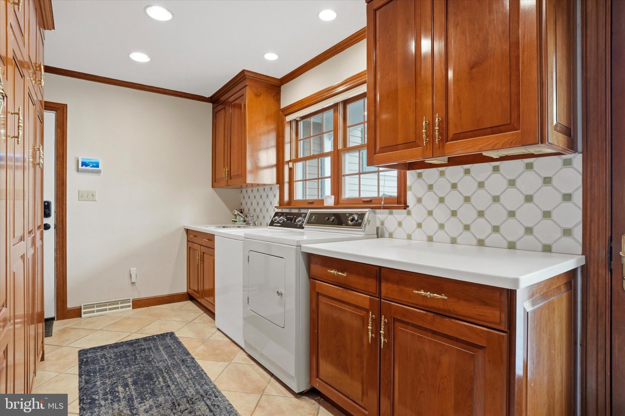 MOUNT EYRE MANOR - Residential