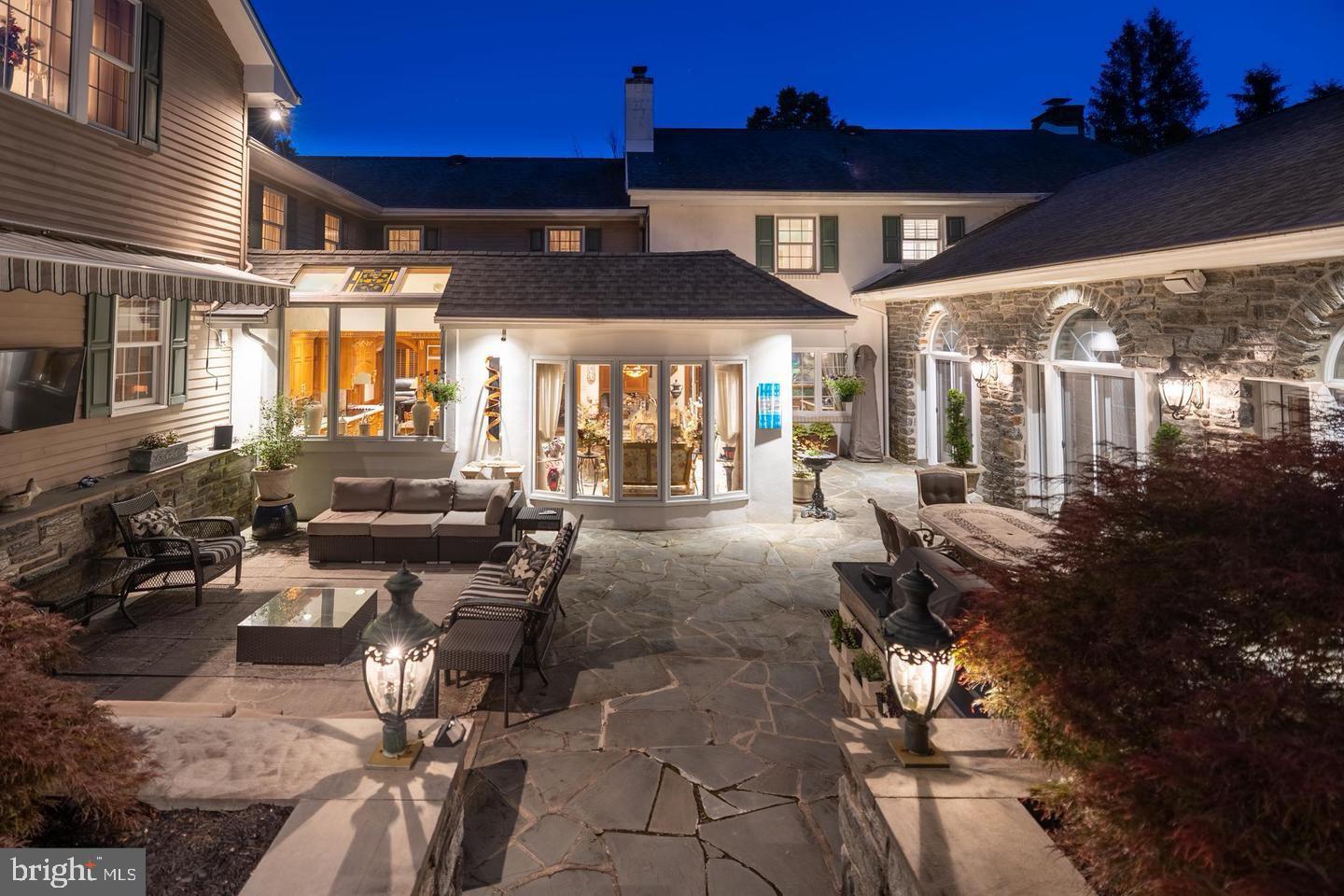 MOUNT EYRE MANOR - Residential