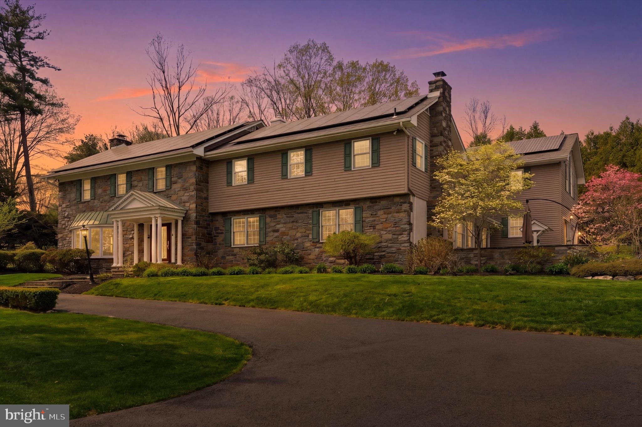 MOUNT EYRE MANOR - Residential