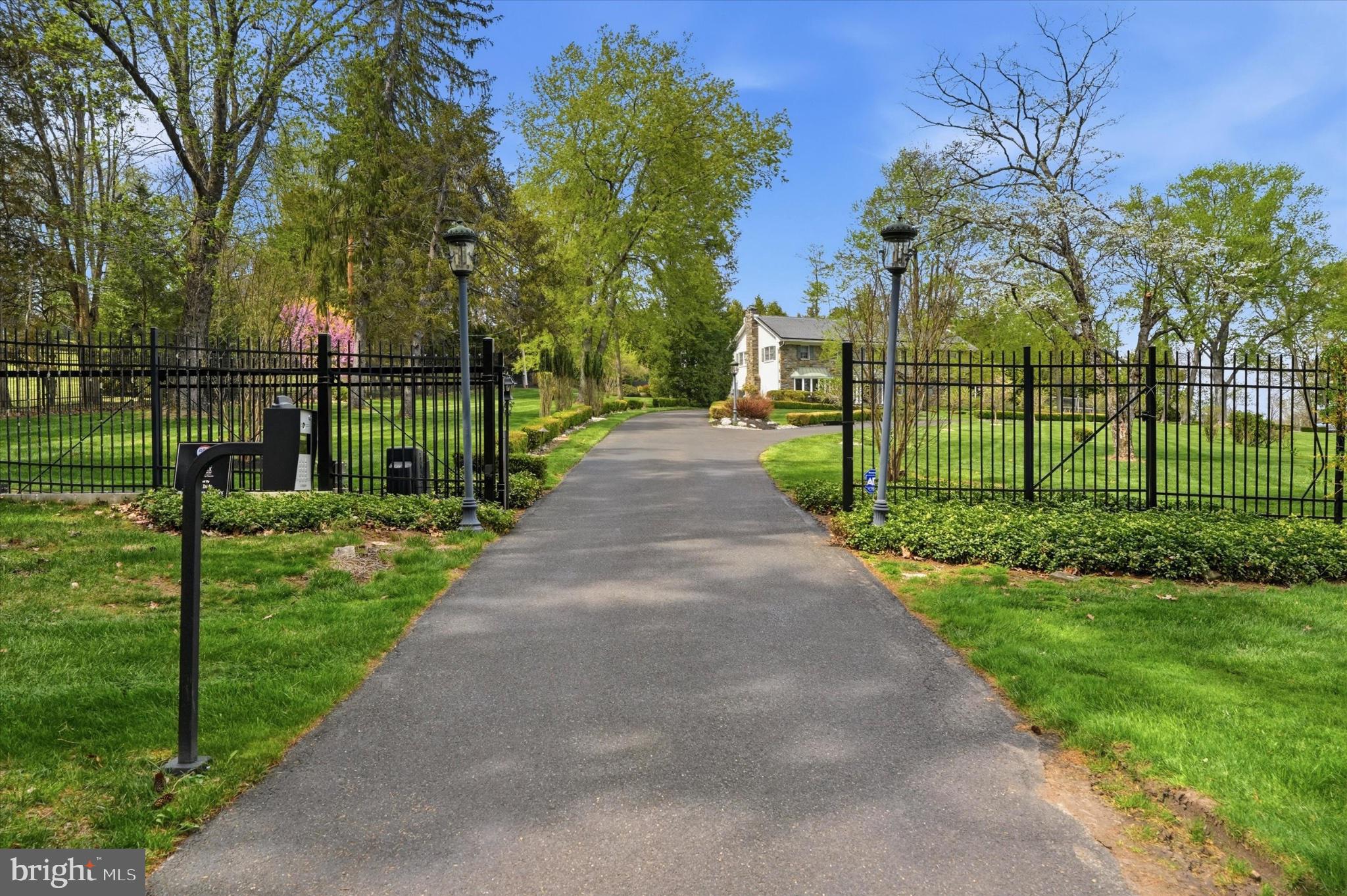 MOUNT EYRE MANOR - Residential