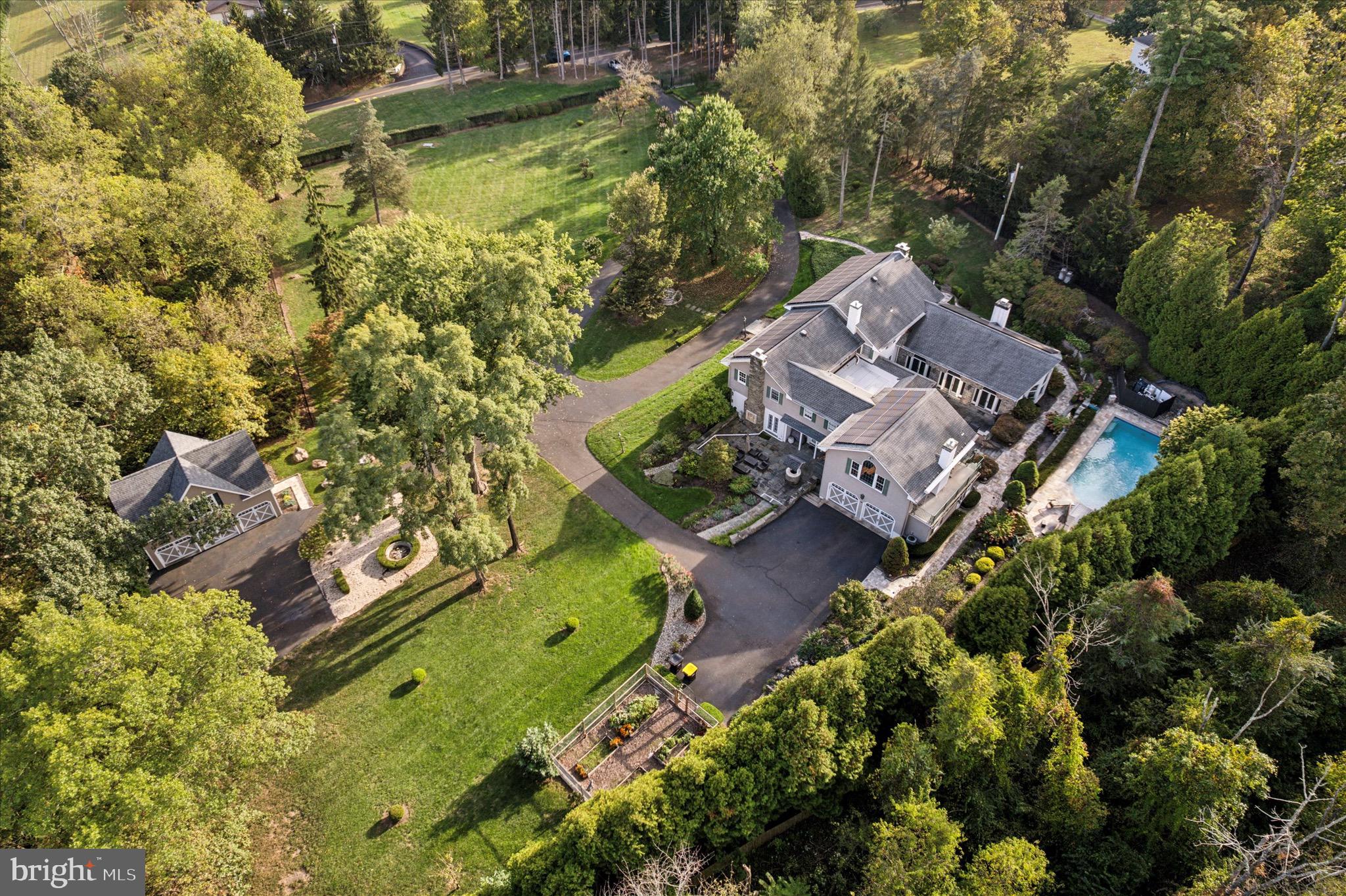 MOUNT EYRE MANOR - Residential