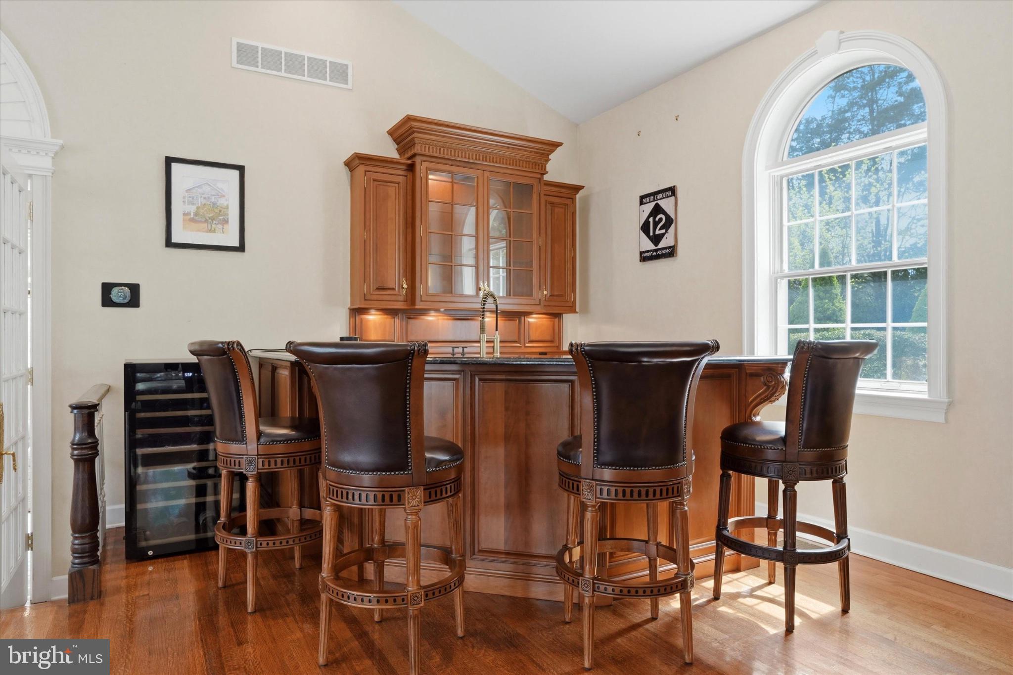 MOUNT EYRE MANOR - Residential