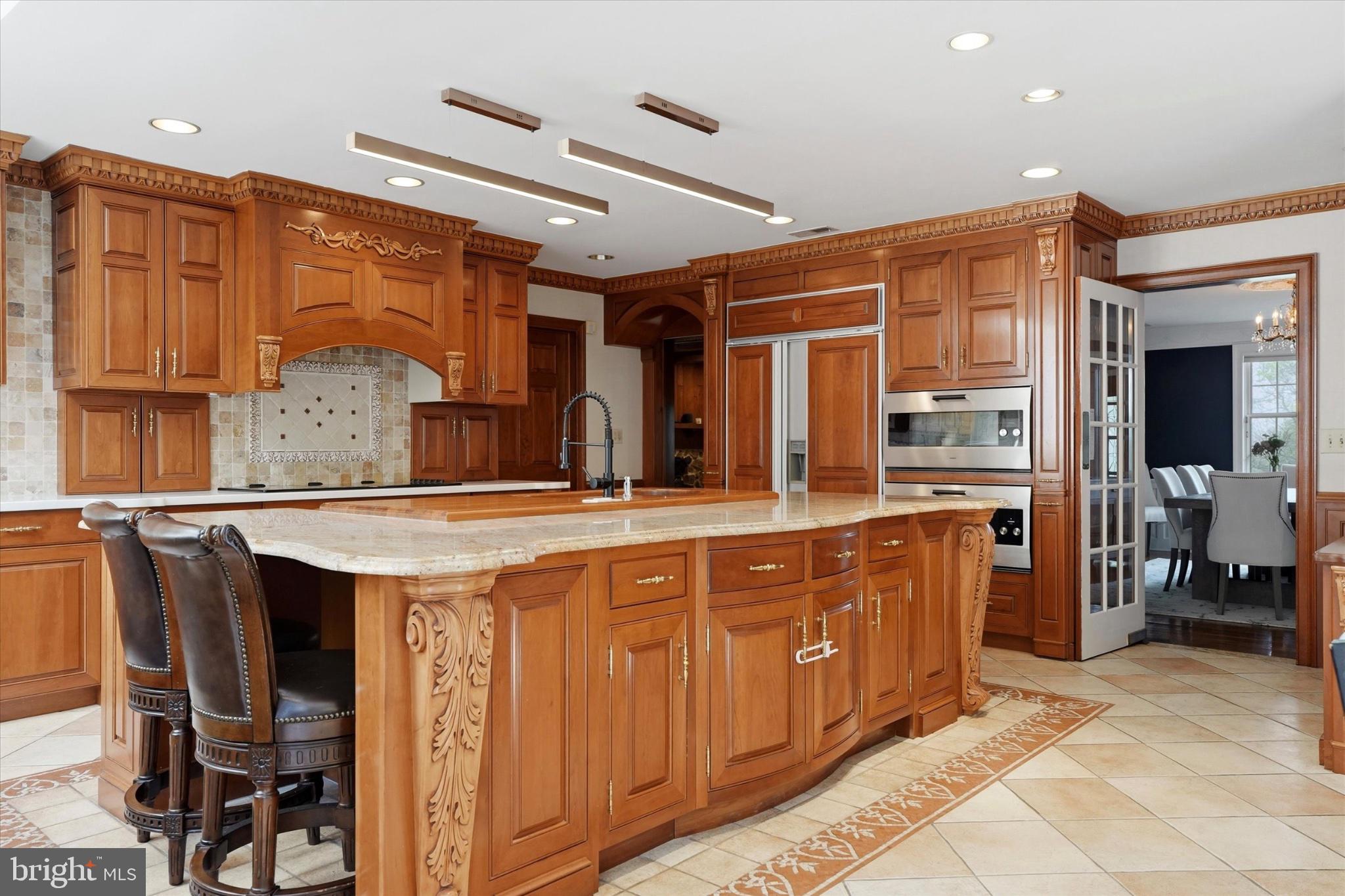 MOUNT EYRE MANOR - Residential