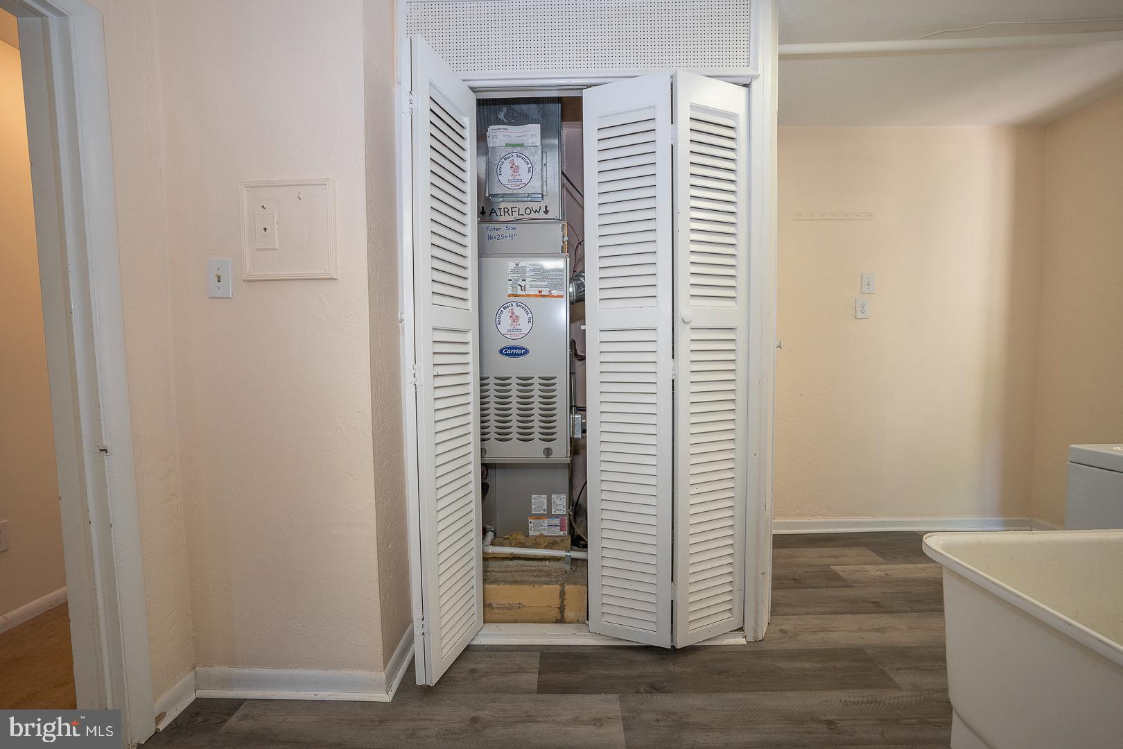 WILLOW GROVE - Residential