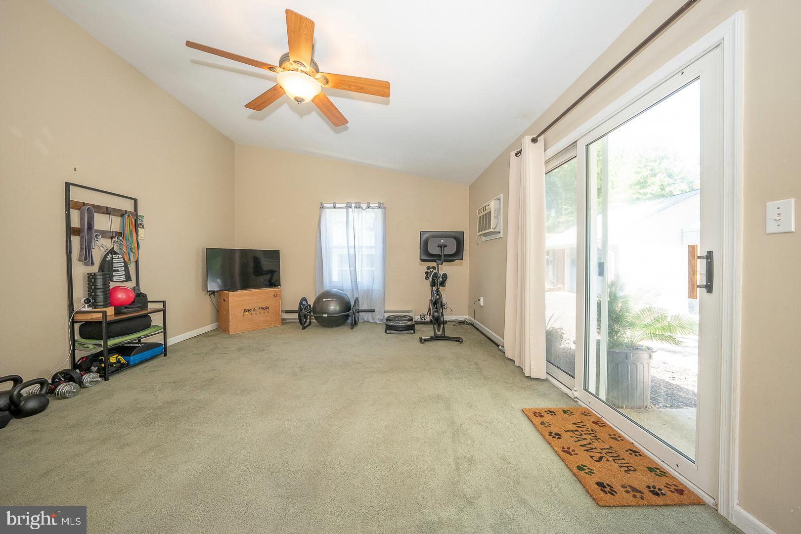 WILLOW GROVE - Residential