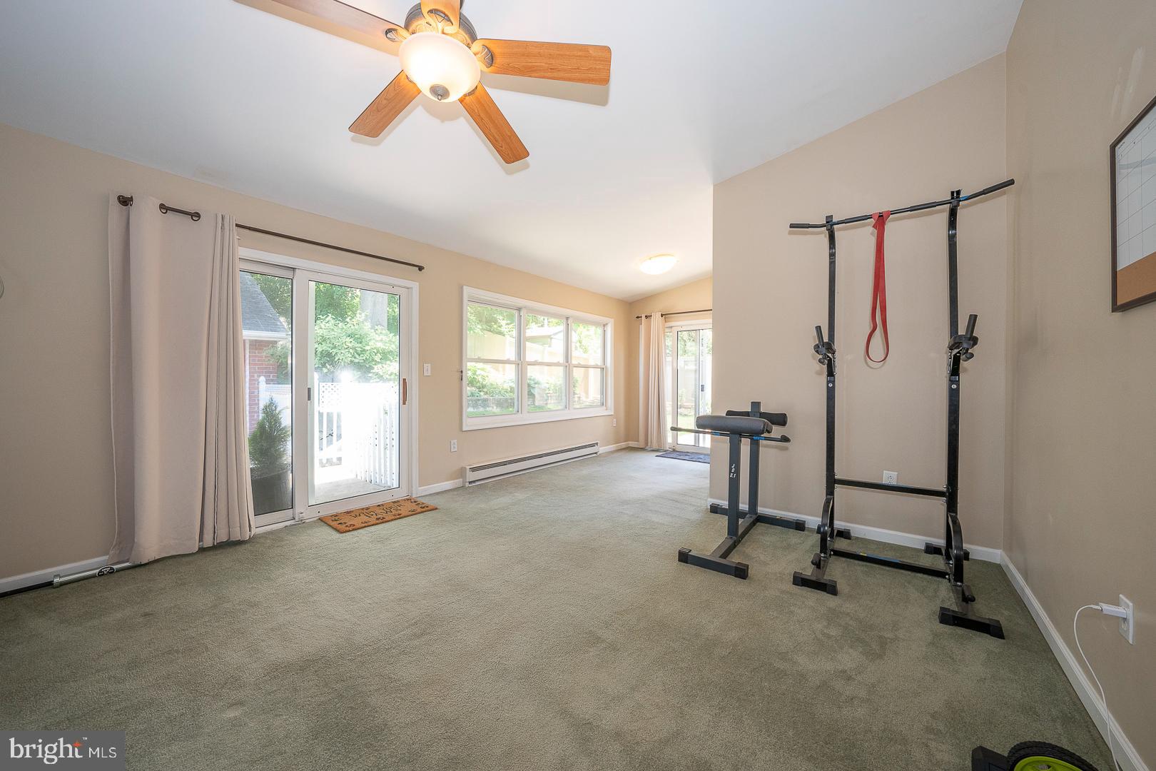 WILLOW GROVE - Residential