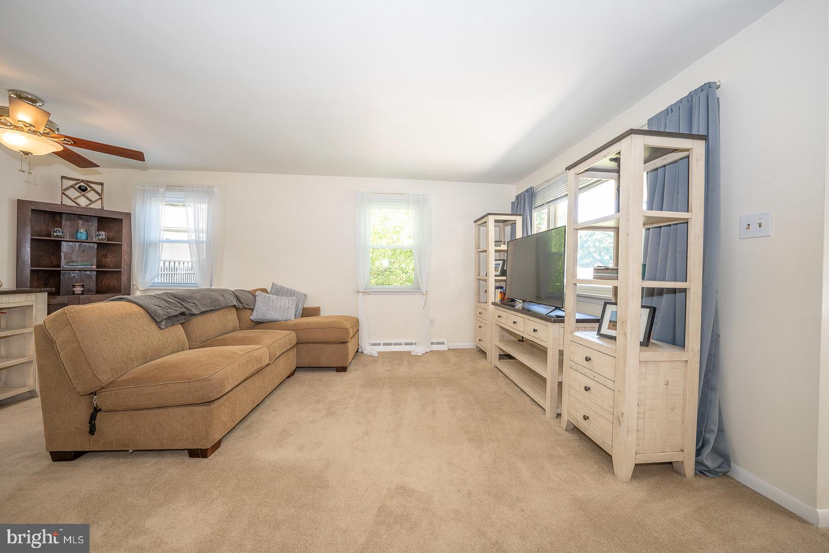 WILLOW GROVE - Residential